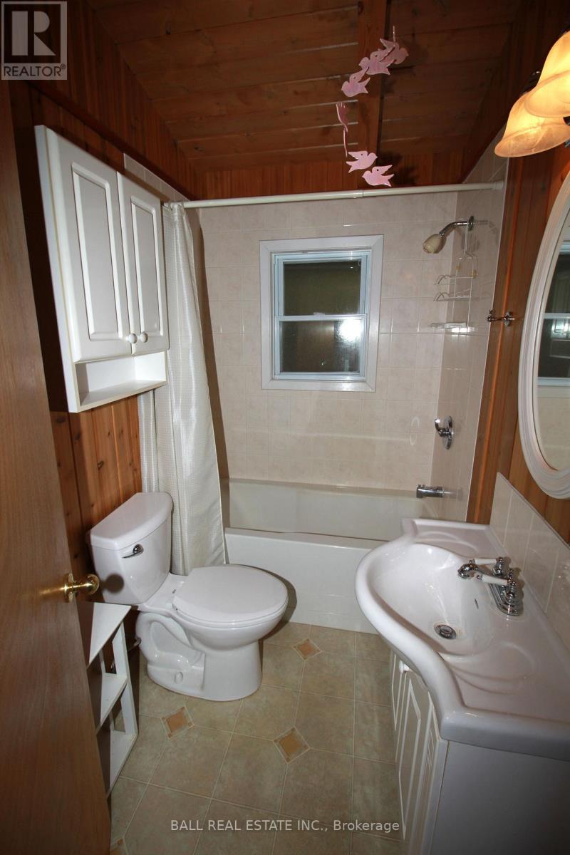 9 Russell Crescent, Hastings Highlands, Ontario  K0L 1C0 - Photo 26 - X12513244