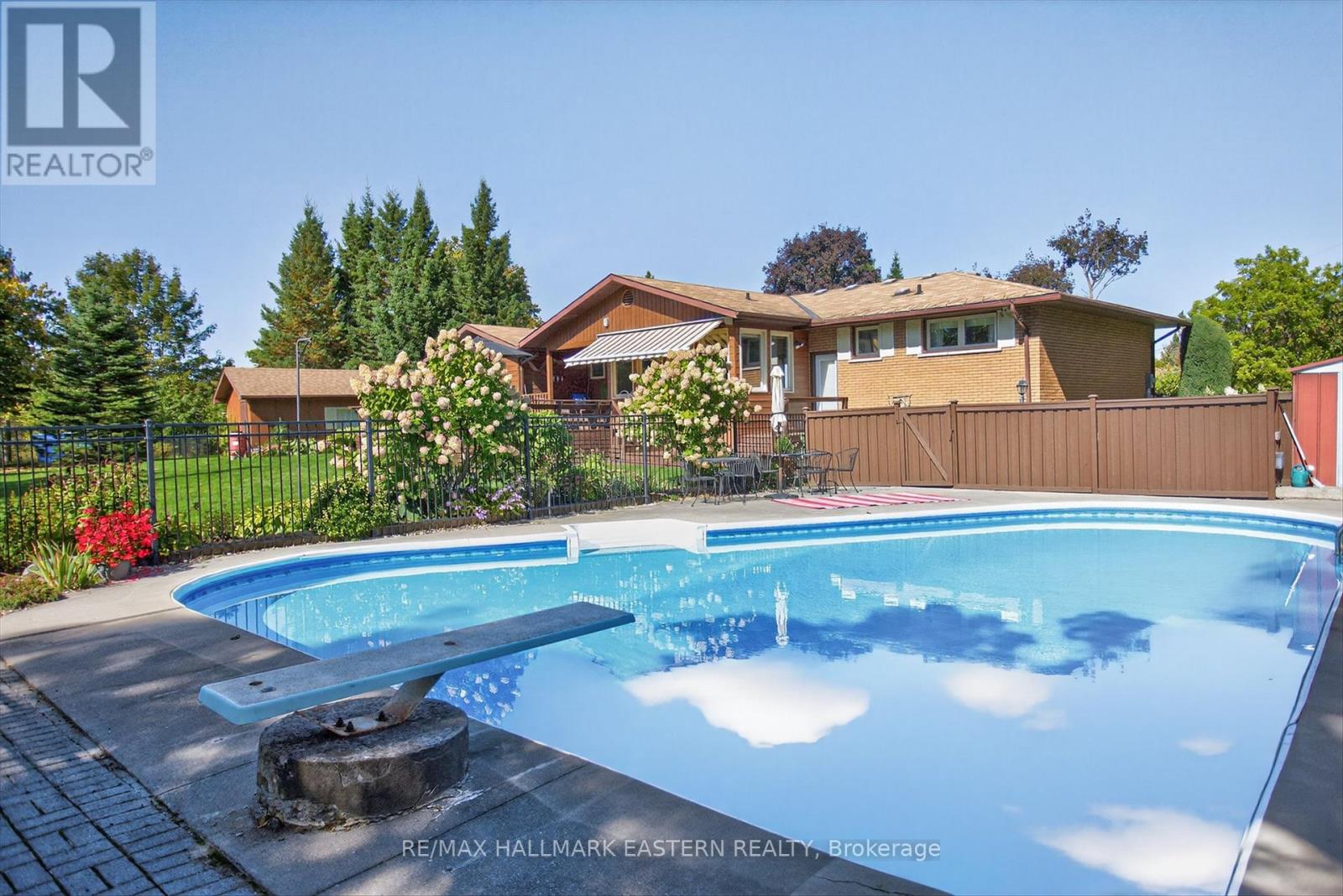 244 Patricia Crescent, Selwyn, Ontario  K9J 0C7 - Photo 32 - X12513258