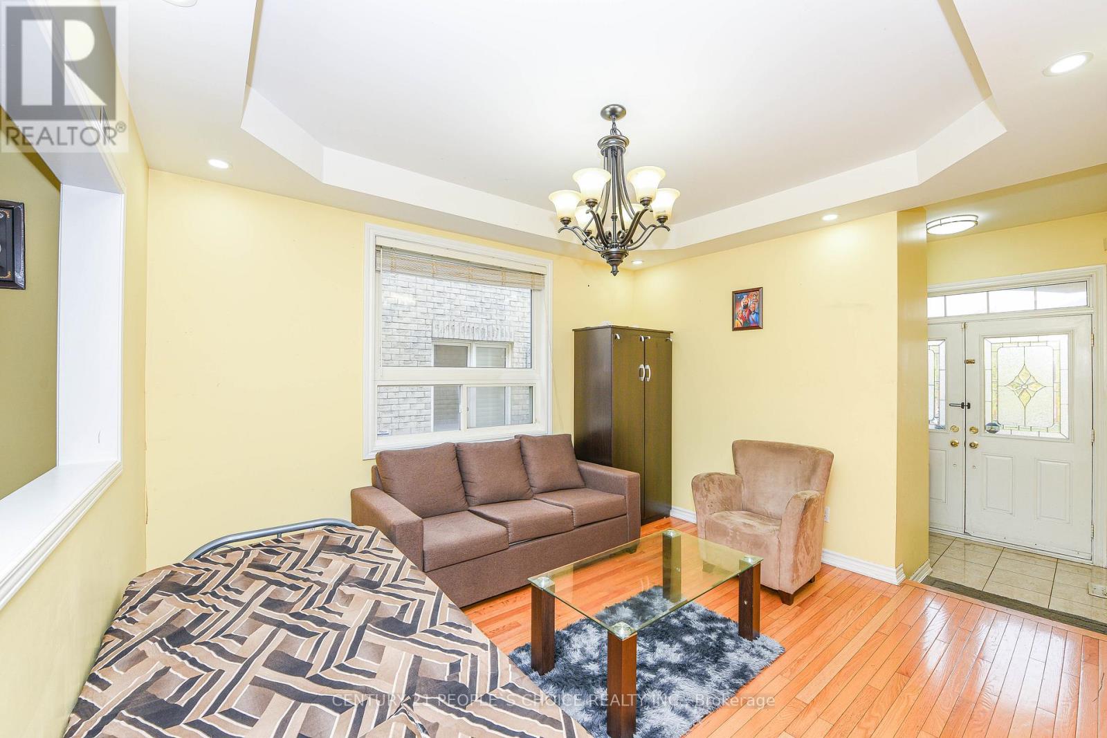 50 Severin Street, Brampton, Ontario  L6R 0P3 - Photo 5 - W12513064