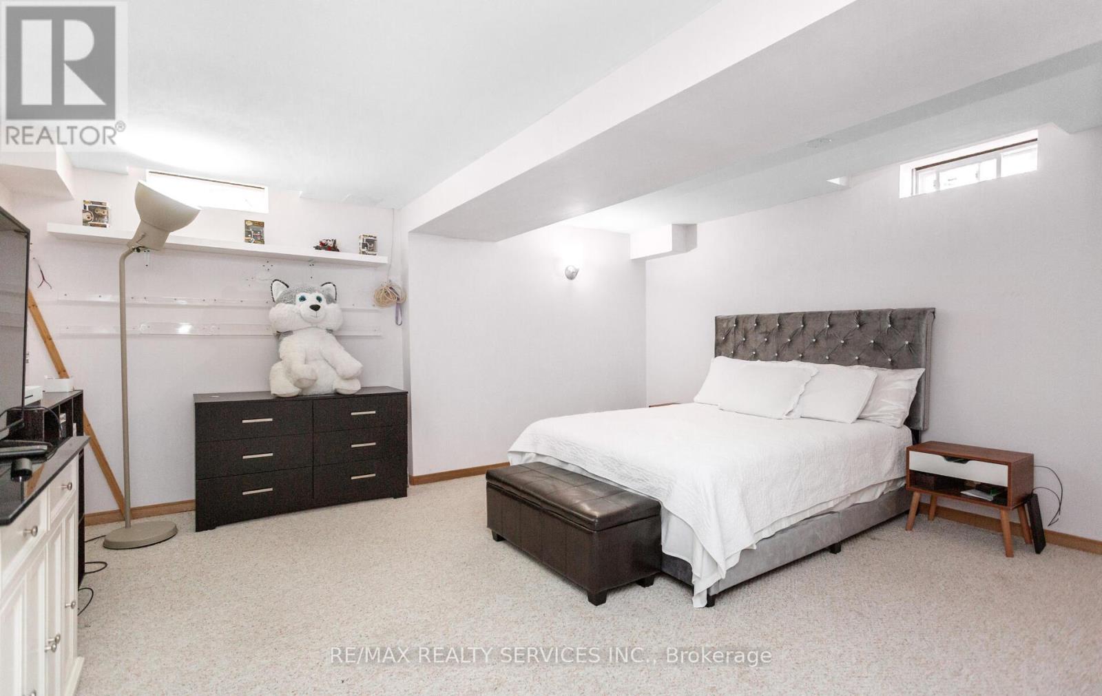 3912 Zenith Court, Mississauga, Ontario  L5N 7H7 - Photo 30 - W12513072