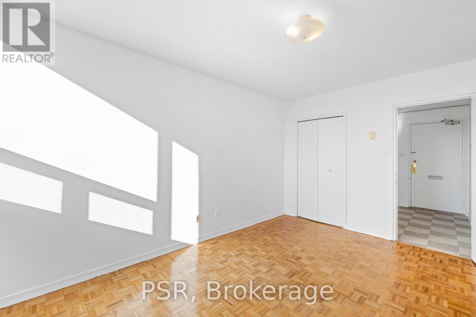 909 - 240 Markland Drive, Toronto, Ontario  M9C 1R3 - Photo 11 - W12513094