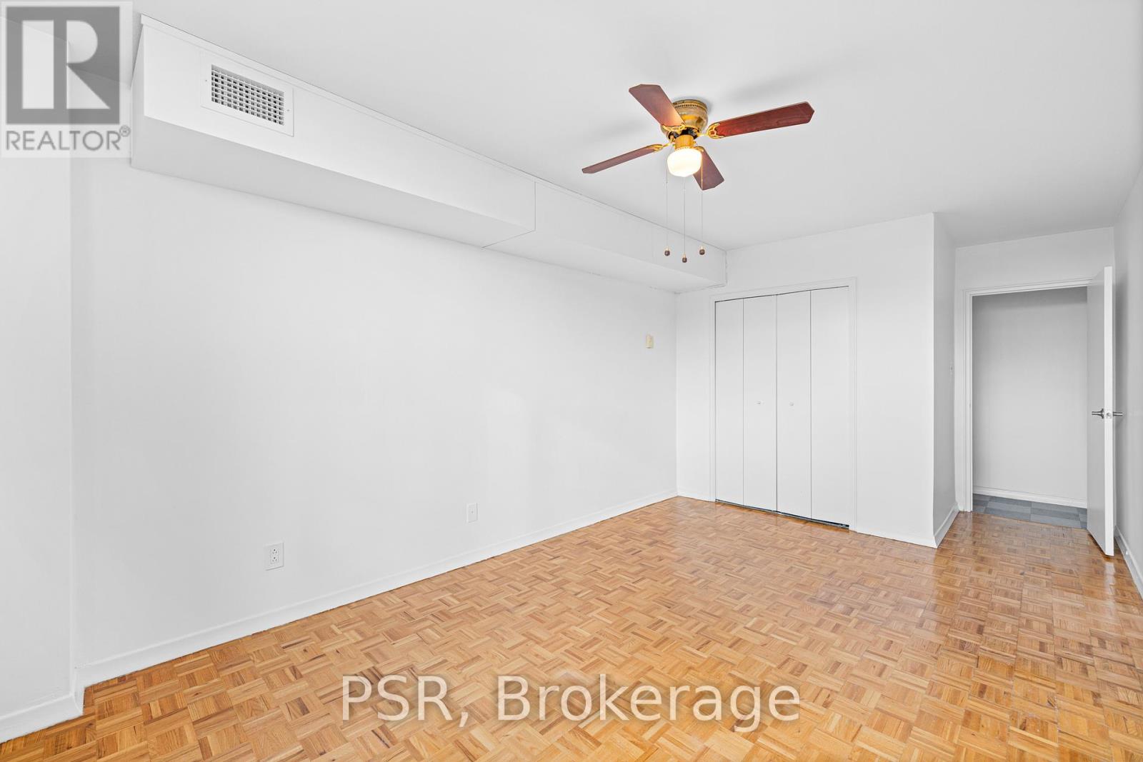 909 - 240 Markland Drive, Toronto, Ontario  M9C 1R3 - Photo 13 - W12513094