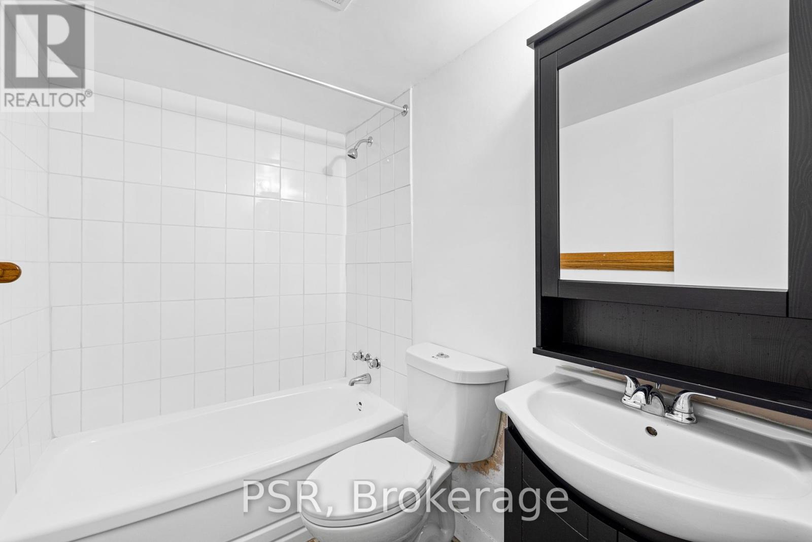 909 - 240 Markland Drive, Toronto, Ontario  M9C 1R3 - Photo 14 - W12513094