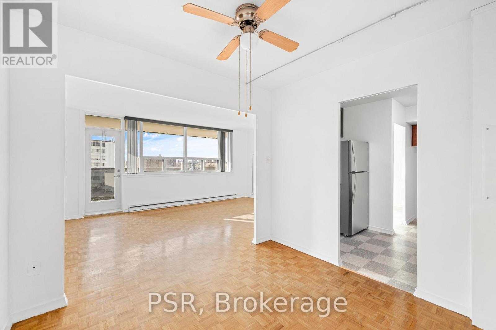 909 - 240 Markland Drive, Toronto, Ontario  M9C 1R3 - Photo 5 - W12513094