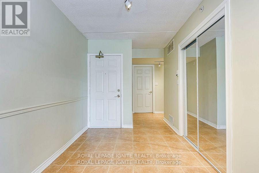 211 - 1820 Walkers Line, Burlington, Ontario  L7M 4V4 - Photo 6 - W12513100