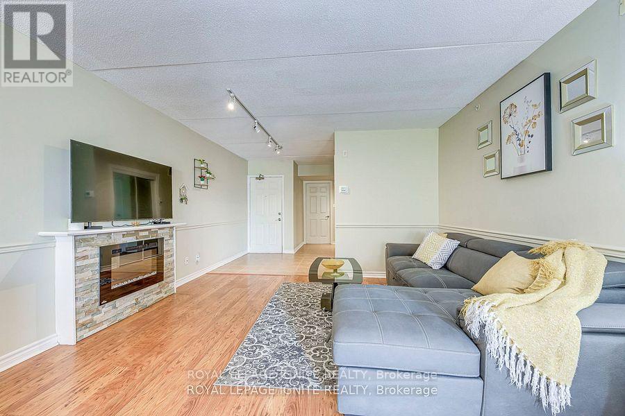 211 - 1820 Walkers Line, Burlington, Ontario  L7M 4V4 - Photo 8 - W12513100