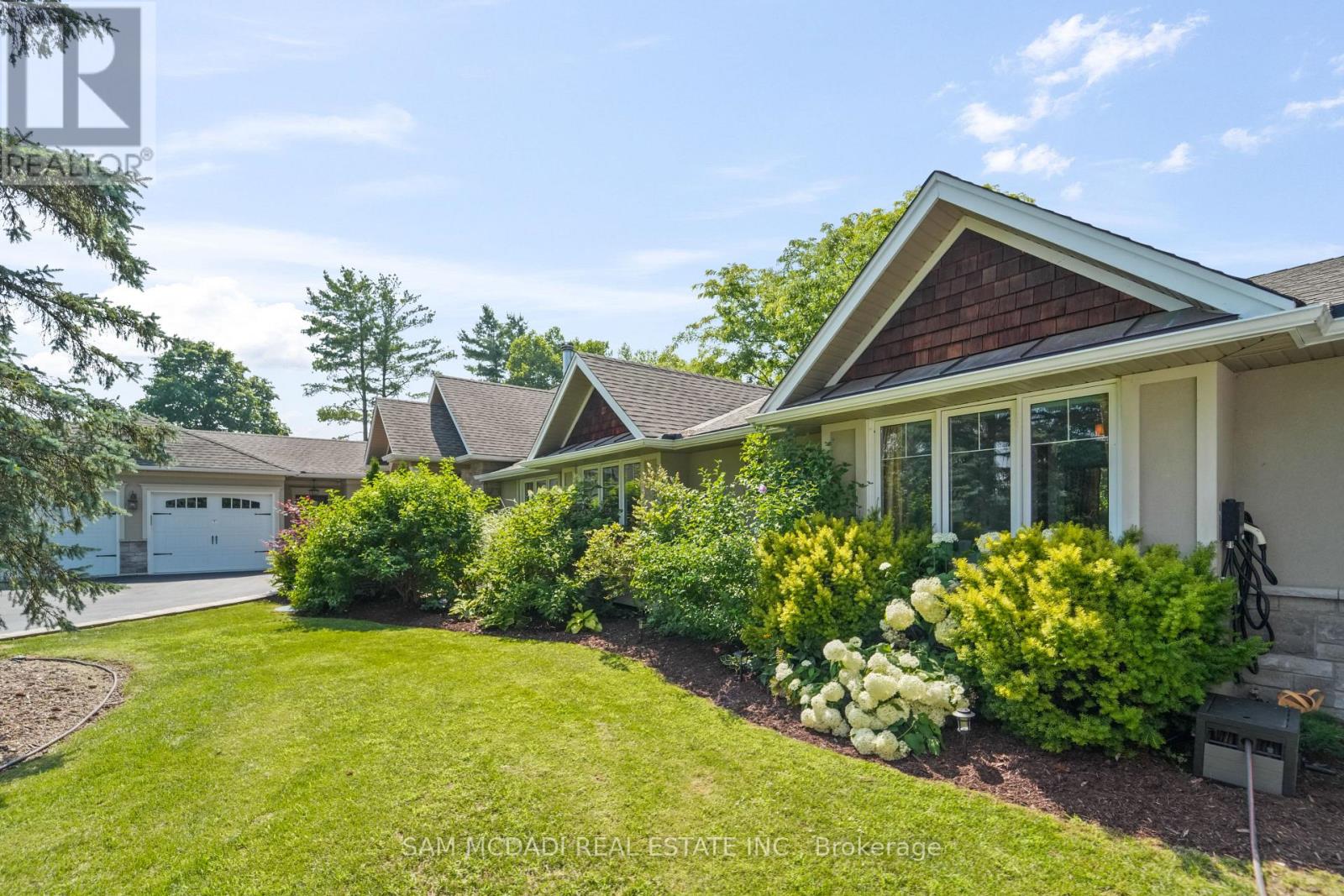 2577 No 8 Side Road, Burlington, Ontario  L7P 0E5 - Photo 5 - W12513110