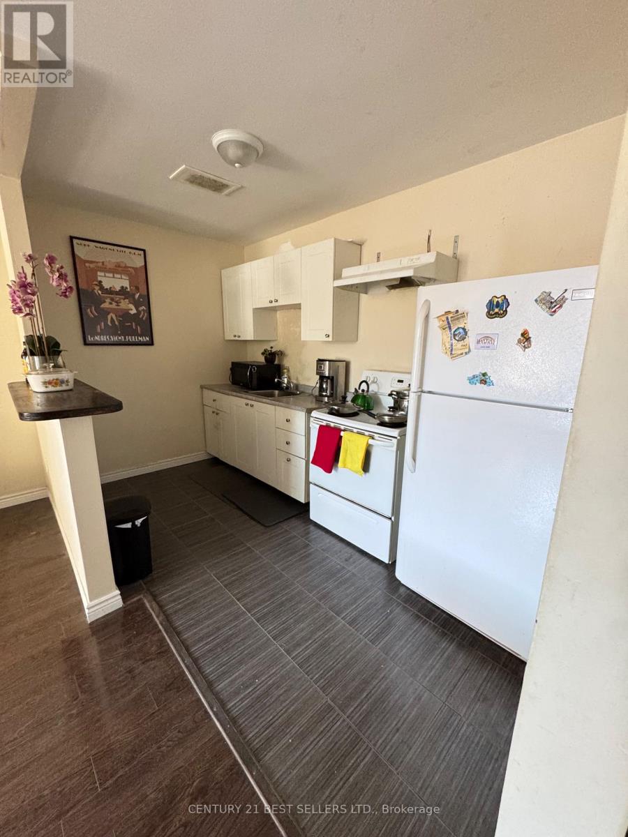 10-105 TWENTY FIFTH STREET, Toronto, Ontario