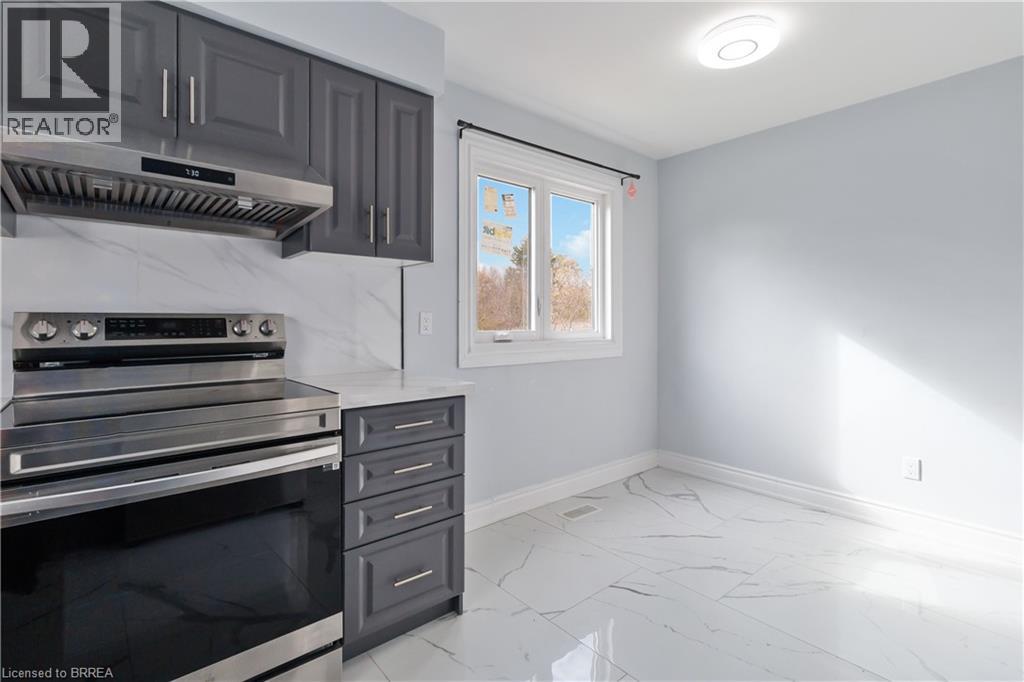 8 War Road, Brantford, Ontario  N3T 5L6 - Photo 22 - 40785983