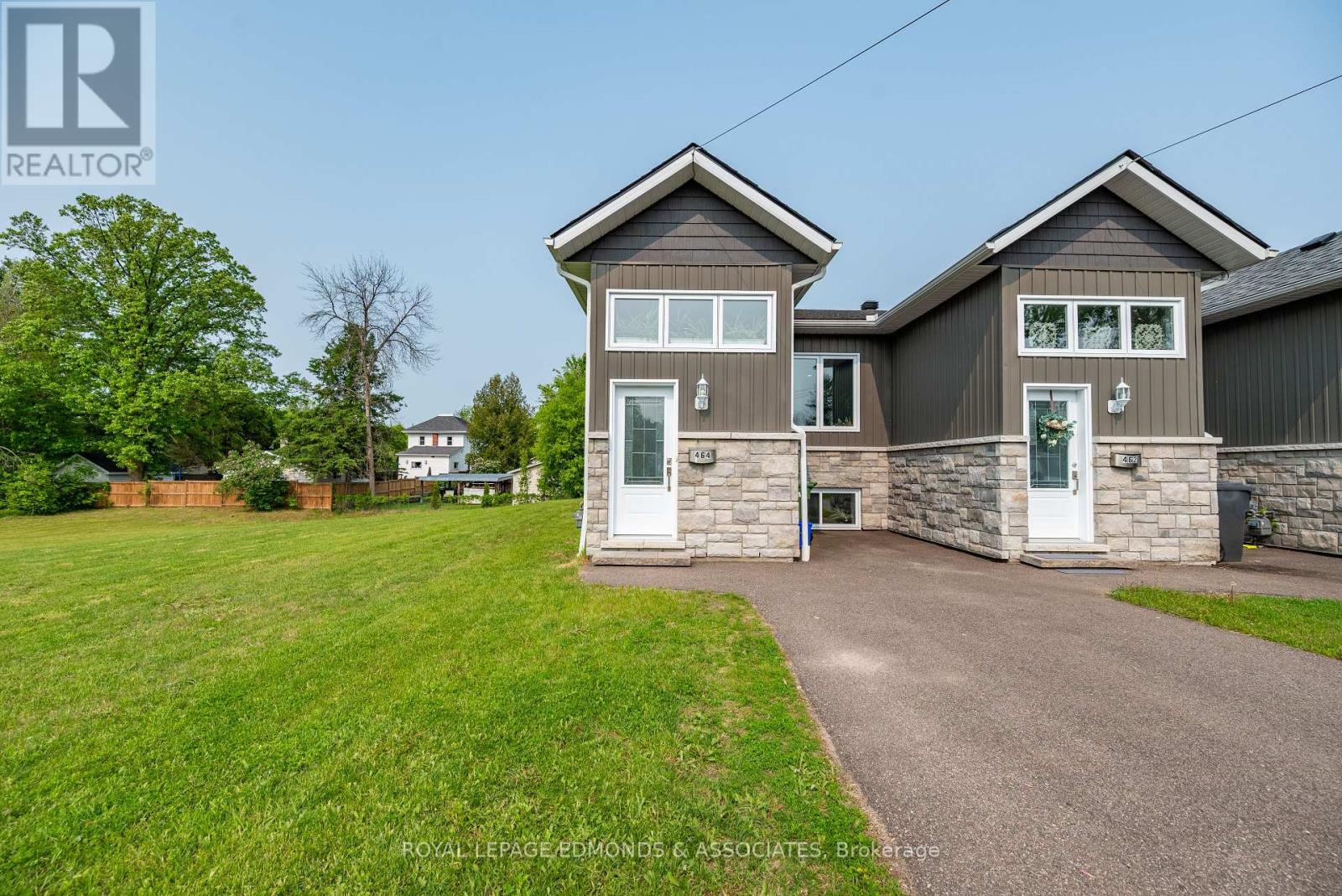 464 DOMINION STREET, Pembroke, Ontario