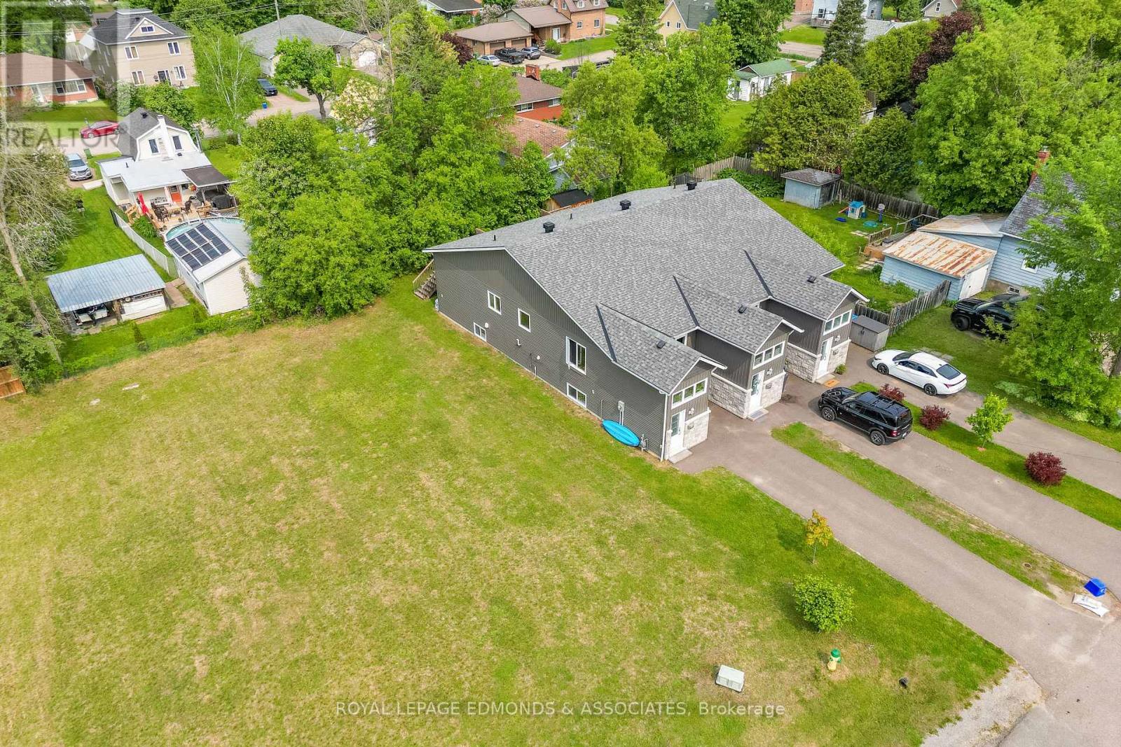 464 Dominion Street, Pembroke, Ontario  K8A 4W8 - Photo 3 - X12200031