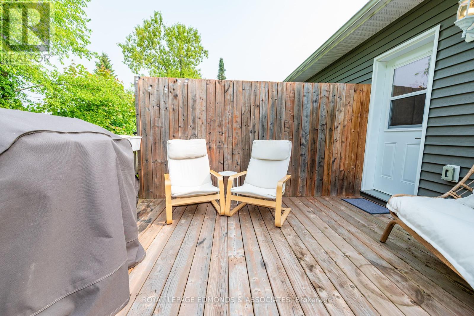 464 Dominion Street, Pembroke, Ontario  K8A 4W8 - Photo 37 - X12200031