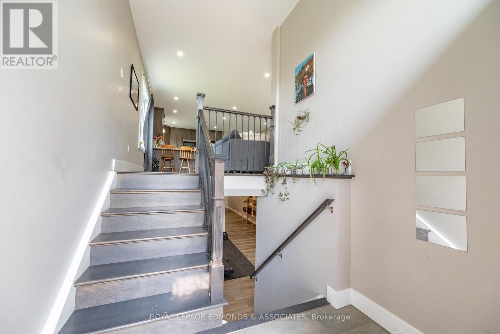 464 Dominion Street, Pembroke, Ontario  K8A 4W8 - Photo 4 - X12200031