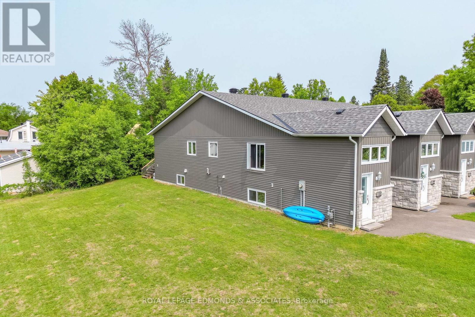 464 Dominion Street, Pembroke, Ontario  K8A 4W8 - Photo 45 - X12200031