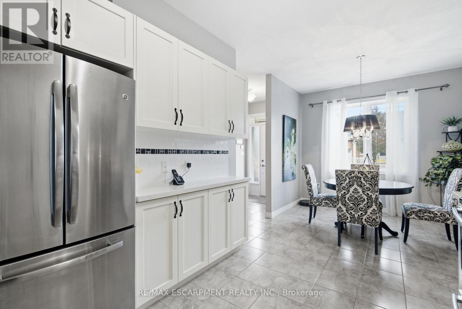 4 Hillgartner Lane, Hamilton, Ontario  L0R 1C0 - Photo 12 - X12513048