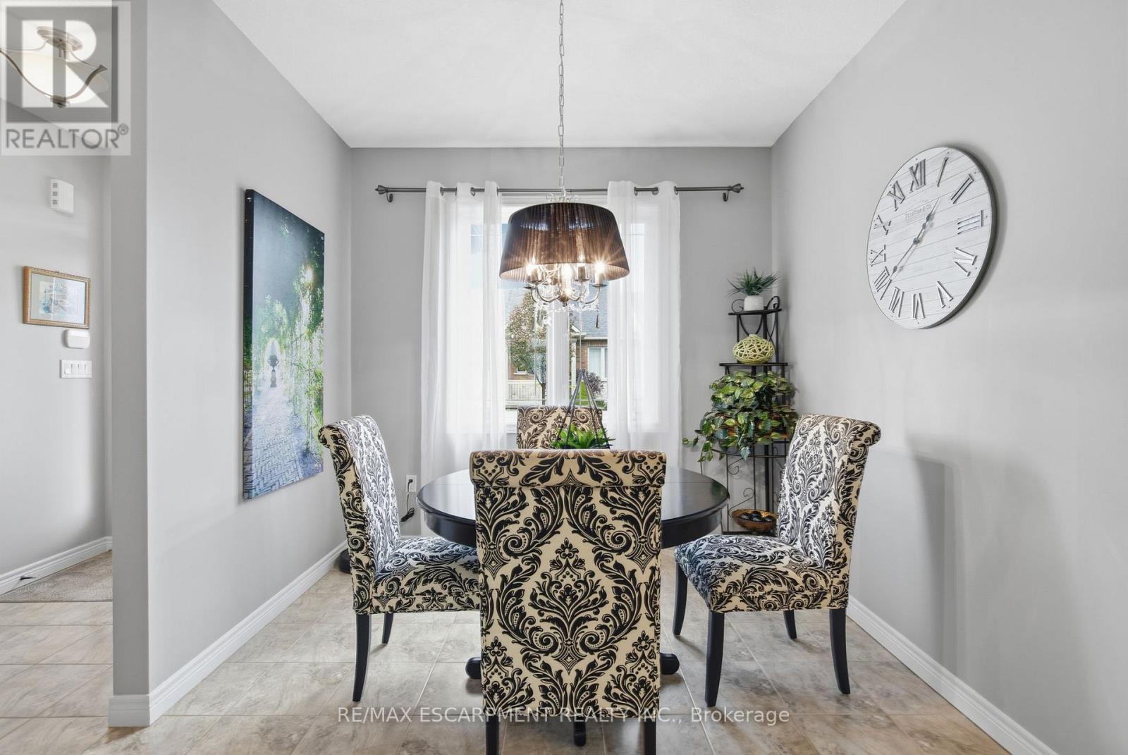 4 Hillgartner Lane, Hamilton, Ontario  L0R 1C0 - Photo 7 - X12513048