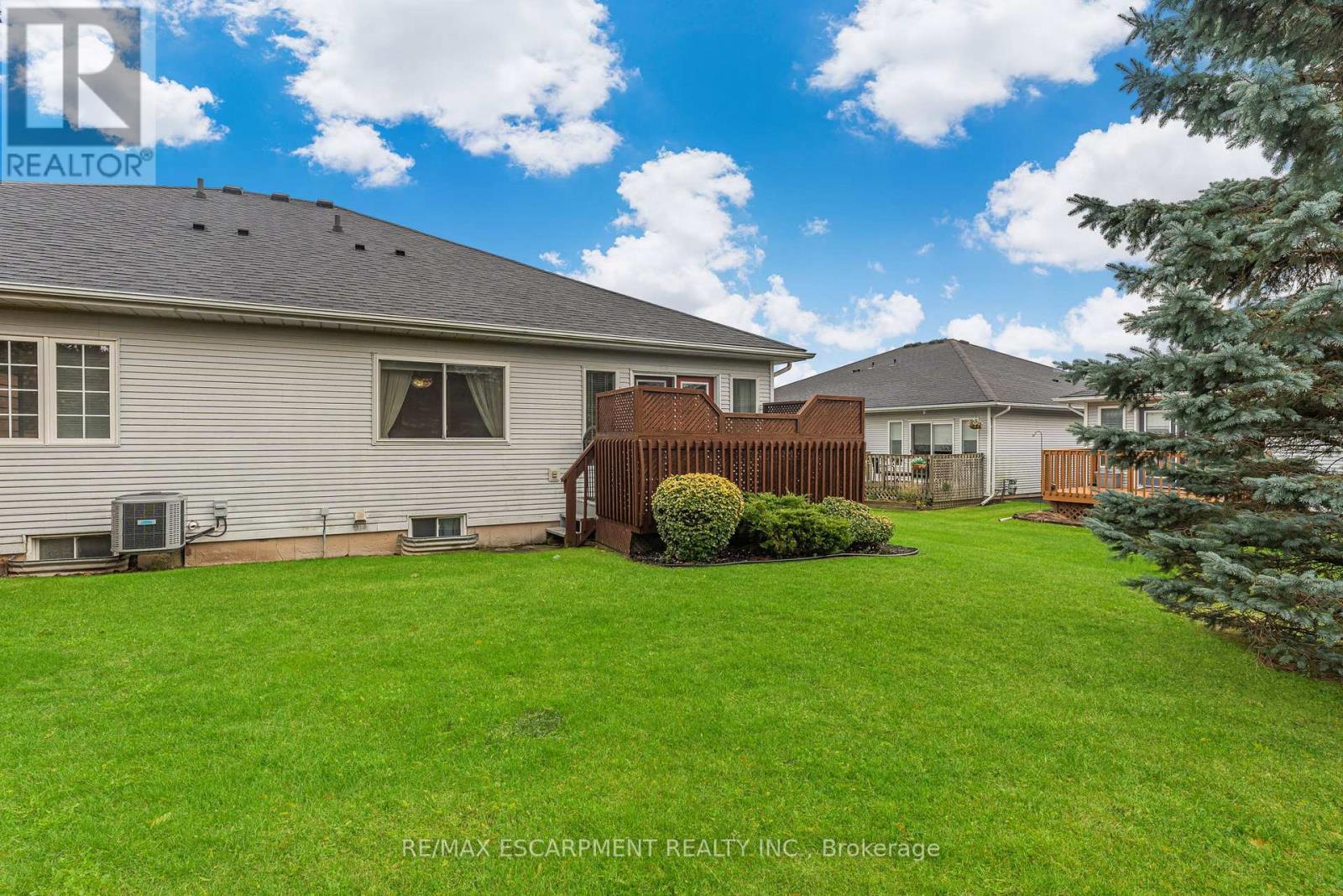 1 Village Drive, West Lincoln, Ontario L0R 2A0 - Photo 31 - X12513074