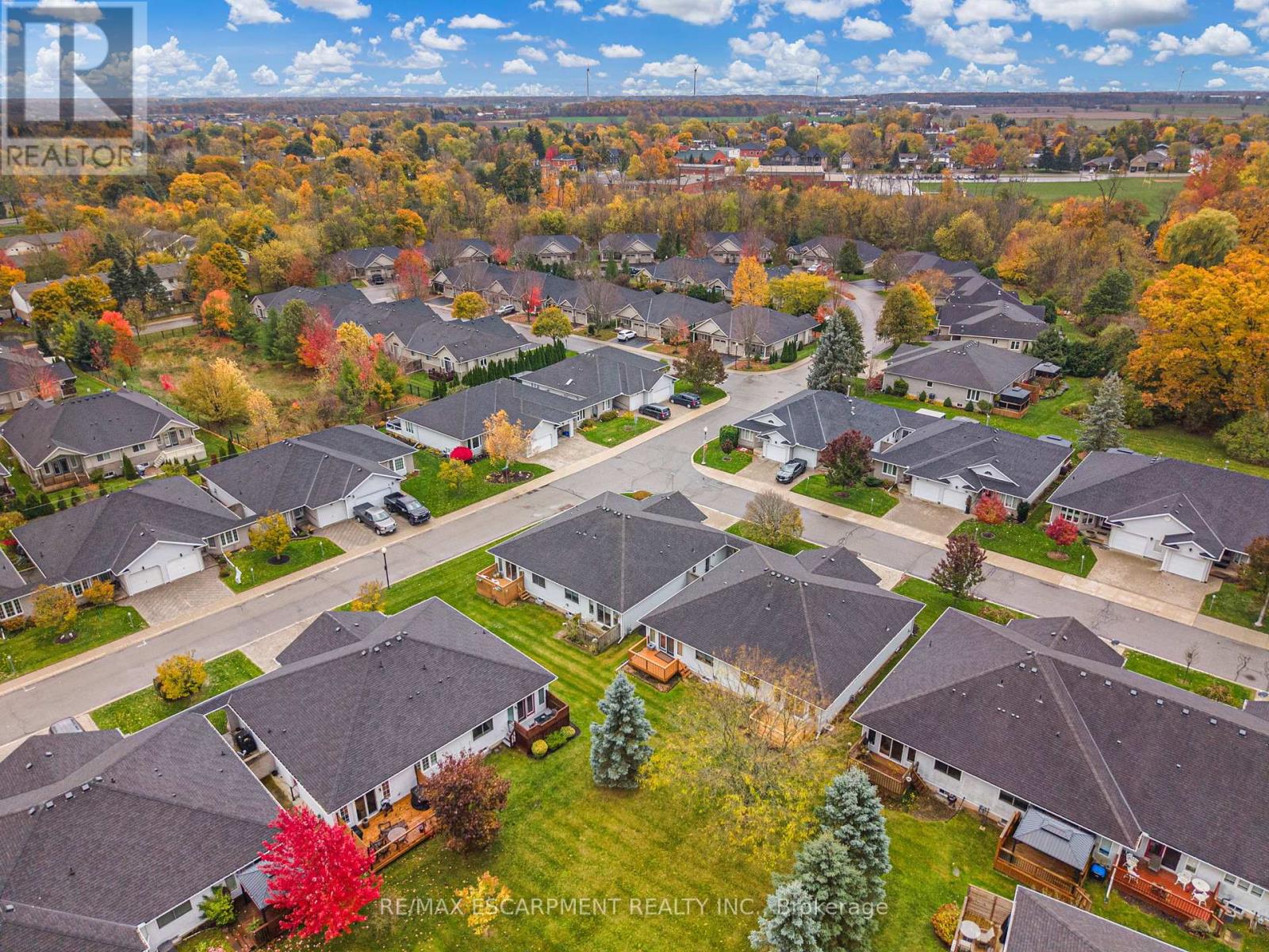 1 Village Drive, West Lincoln, Ontario L0R 2A0 - Photo 39 - X12513074