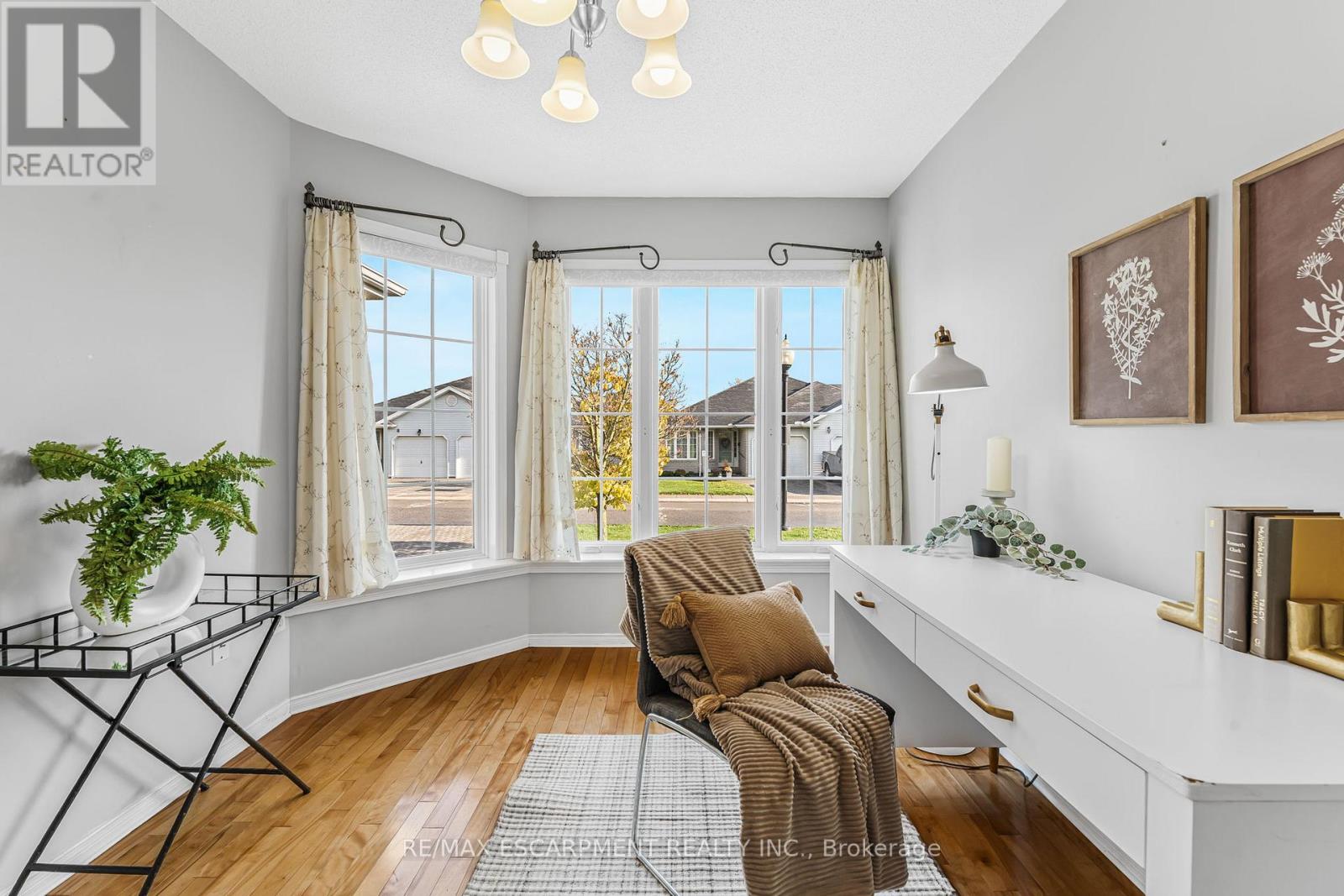 1 Village Drive, West Lincoln, Ontario L0R 2A0 - Photo 7 - X12513074