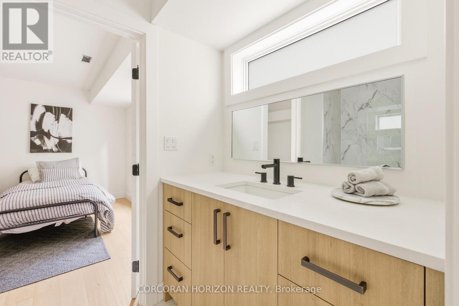 95 William Street W, Waterloo, Ontario  N2L 1J6 - Photo 19 - X12513098