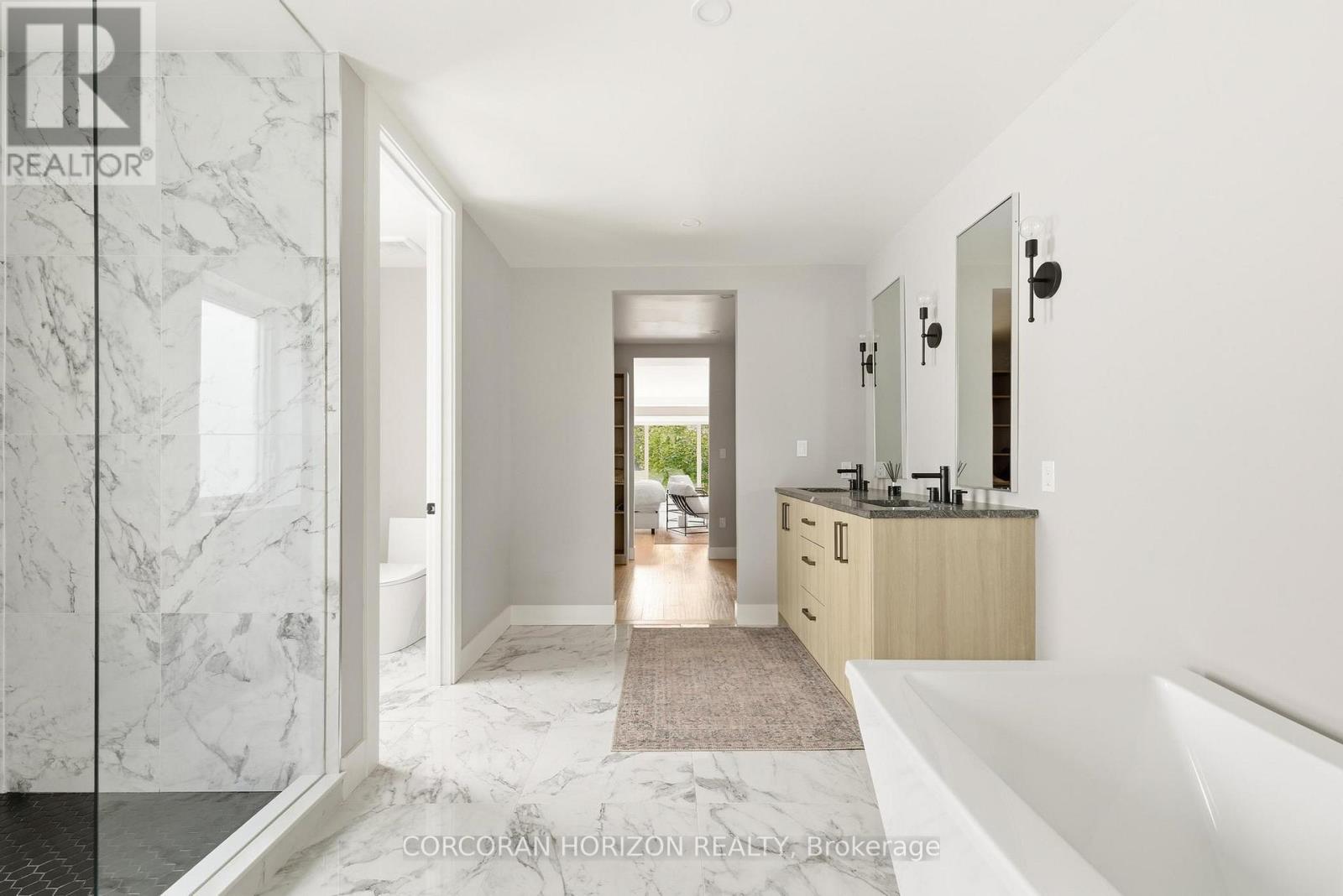 95 William Street W, Waterloo, Ontario  N2L 1J6 - Photo 31 - X12513098