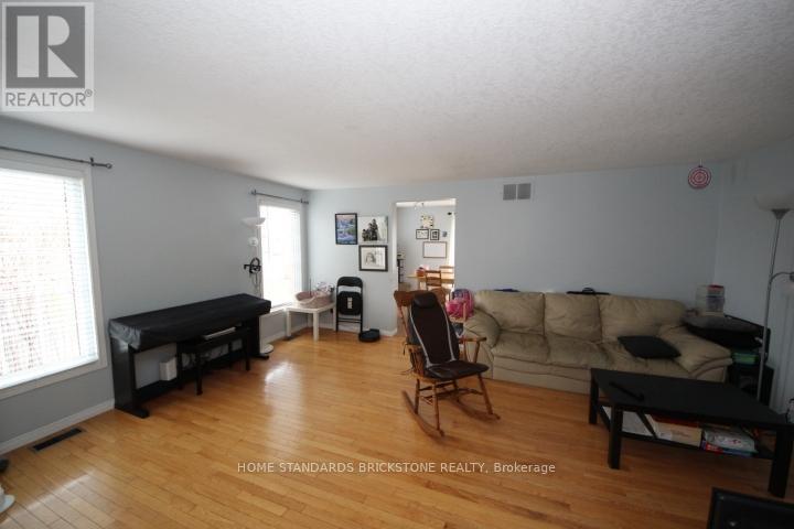 119 Max Becker Drive, Kitchener, Ontario  N2E 3W6 - Photo 3 - X12513118