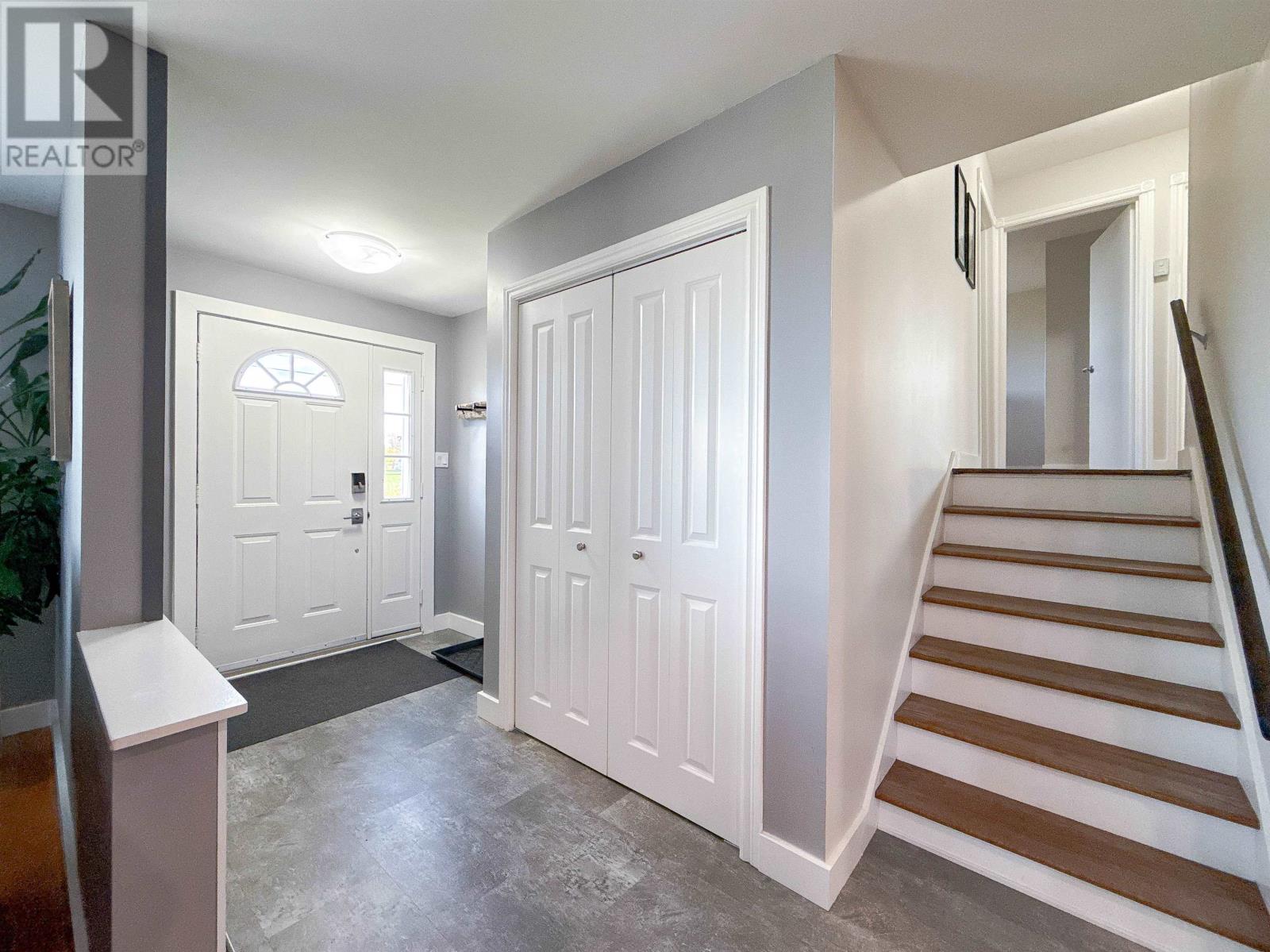 70 Mason Road, Stratford, Prince Edward Island  C1B 2G4 - Photo 4 - 202527343