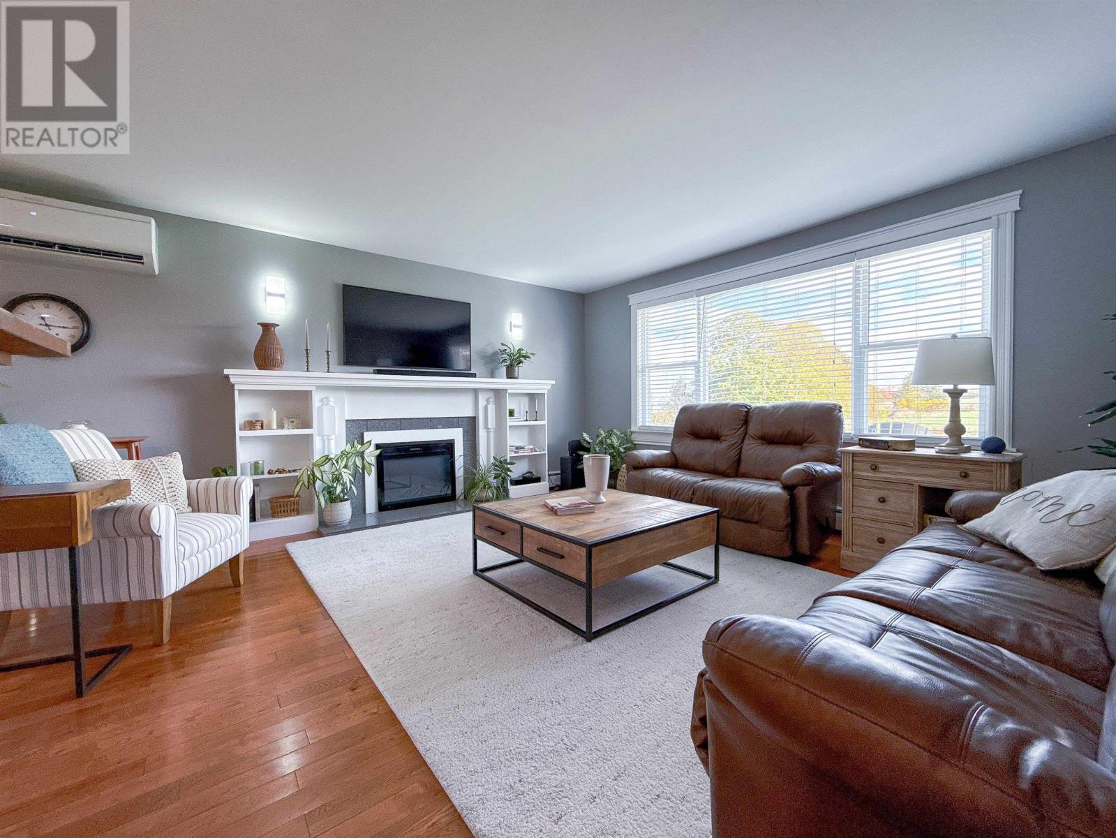 70 Mason Road, Stratford, Prince Edward Island  C1B 2G4 - Photo 8 - 202527343