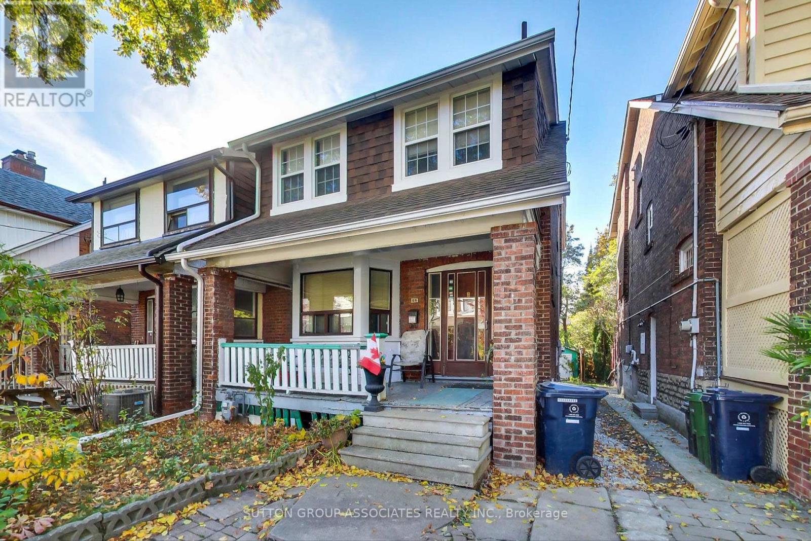 66 APPLETON AVENUE, Toronto, Ontario