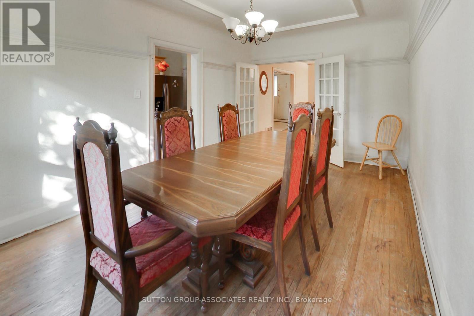 66 Appleton Avenue, Toronto, Ontario  M6E 3A5 - Photo 11 - C12513162