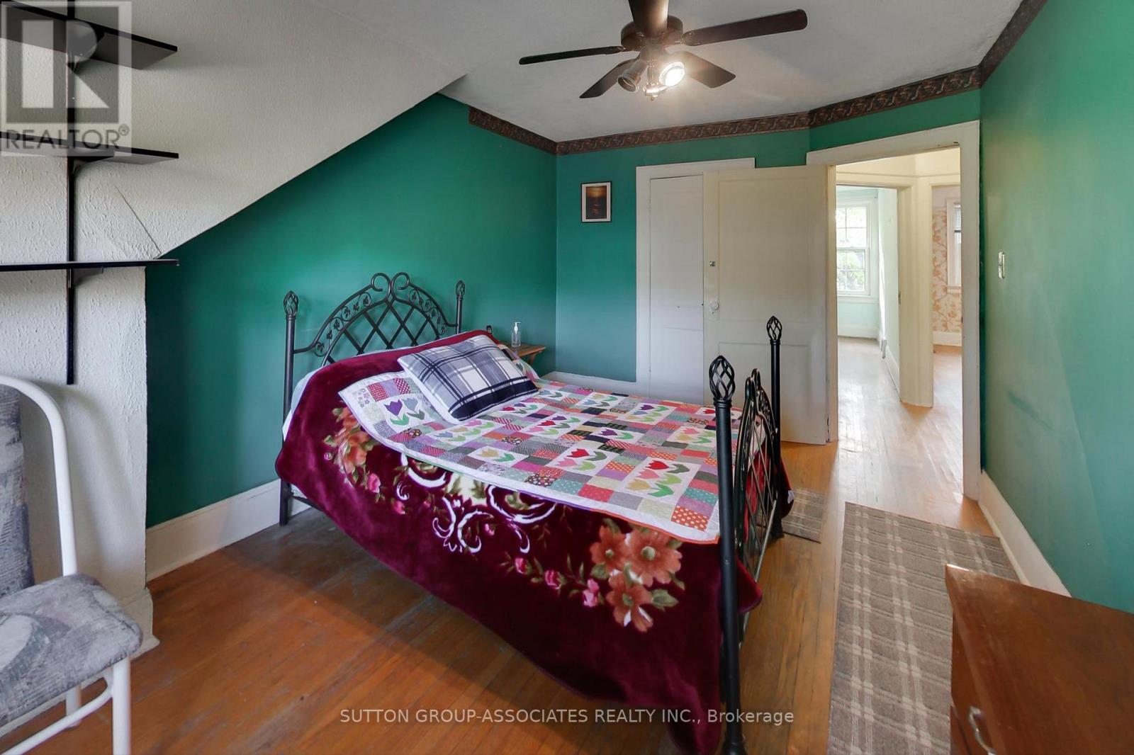 66 Appleton Avenue, Toronto, Ontario  M6E 3A5 - Photo 17 - C12513162