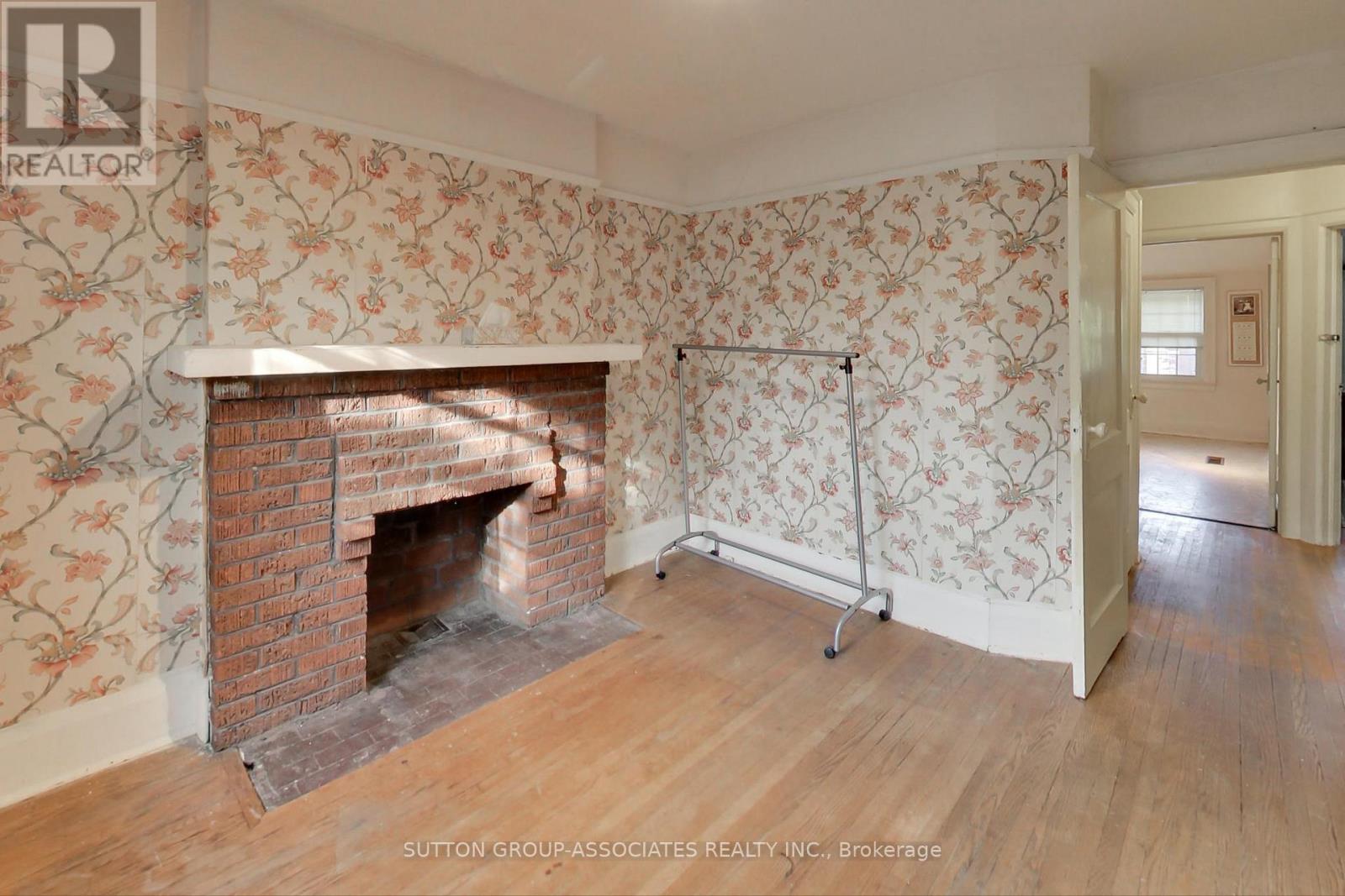 66 Appleton Avenue, Toronto, Ontario  M6E 3A5 - Photo 28 - C12513162