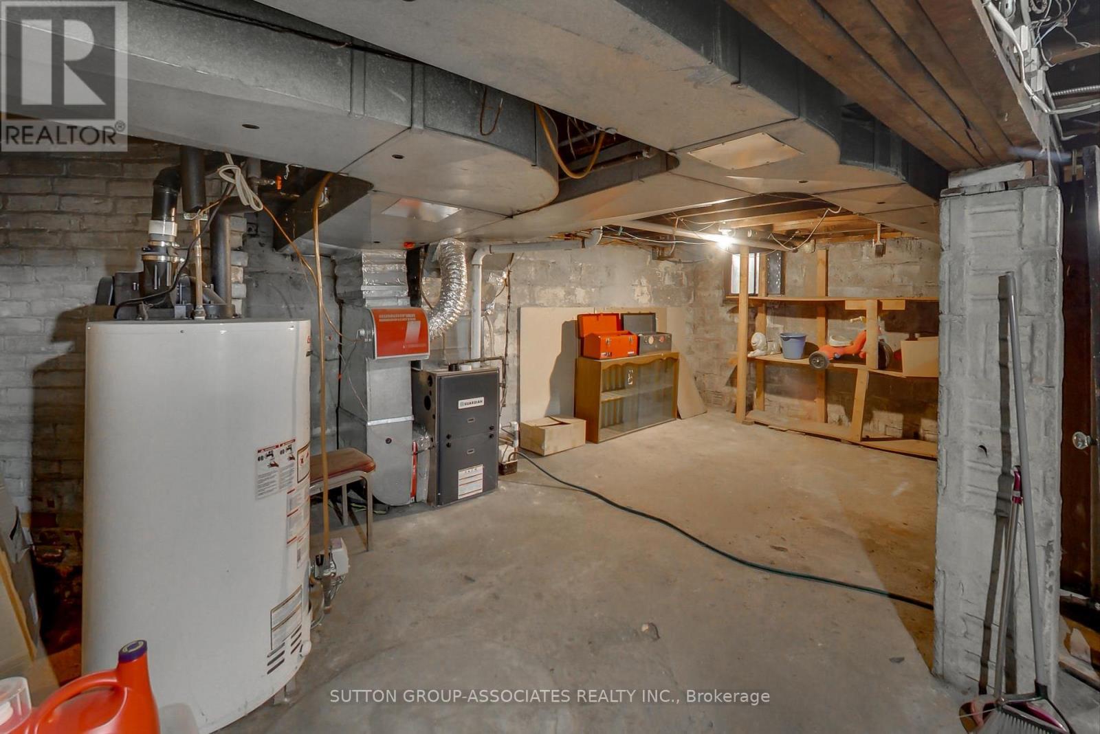 66 Appleton Avenue, Toronto, Ontario  M6E 3A5 - Photo 31 - C12513162