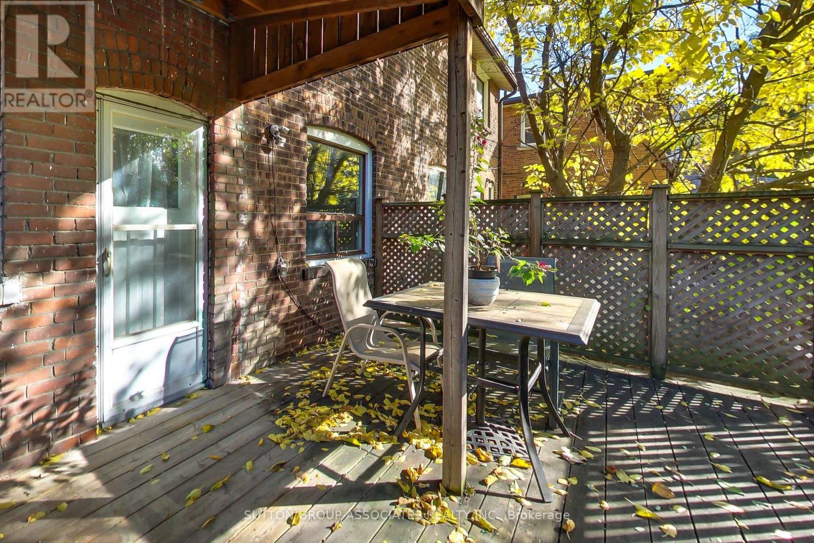 66 Appleton Avenue, Toronto, Ontario  M6E 3A5 - Photo 36 - C12513162