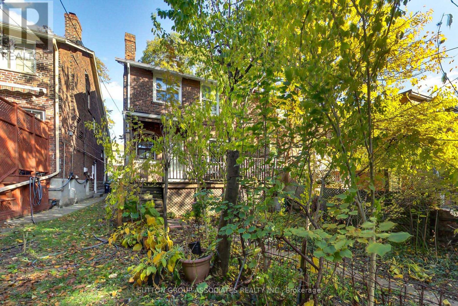 66 Appleton Avenue, Toronto, Ontario  M6E 3A5 - Photo 39 - C12513162