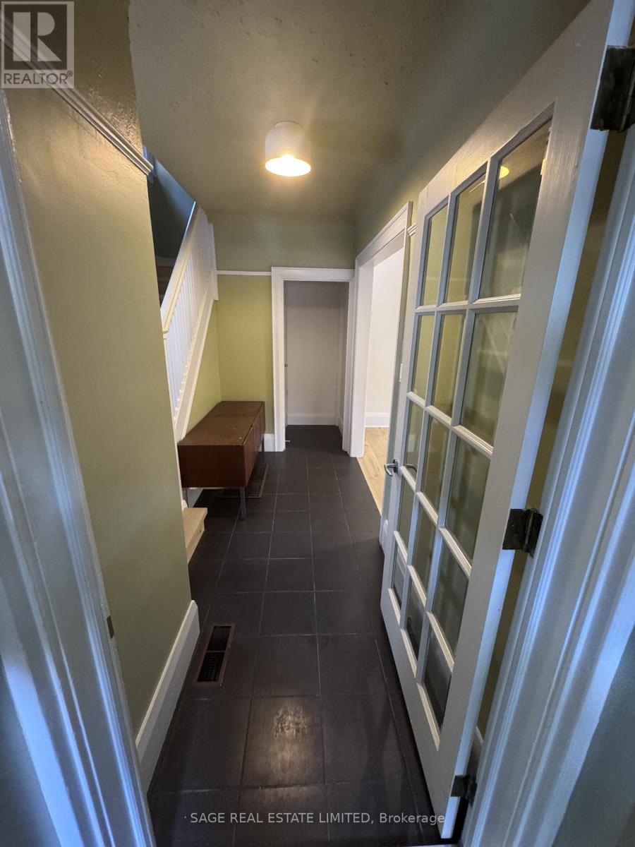 25 Birdsall Avenue, Toronto, Ontario  M4R 2B7 - Photo 3 - C12513206