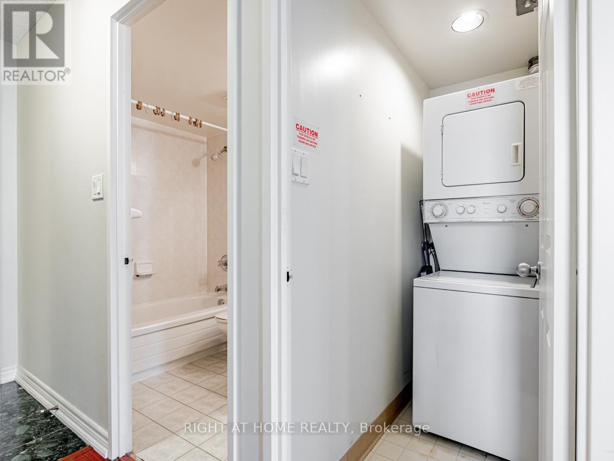 1603 - 35 Merton Street, Toronto, Ontario  M4S 3G4 - Photo 8 - C12513210