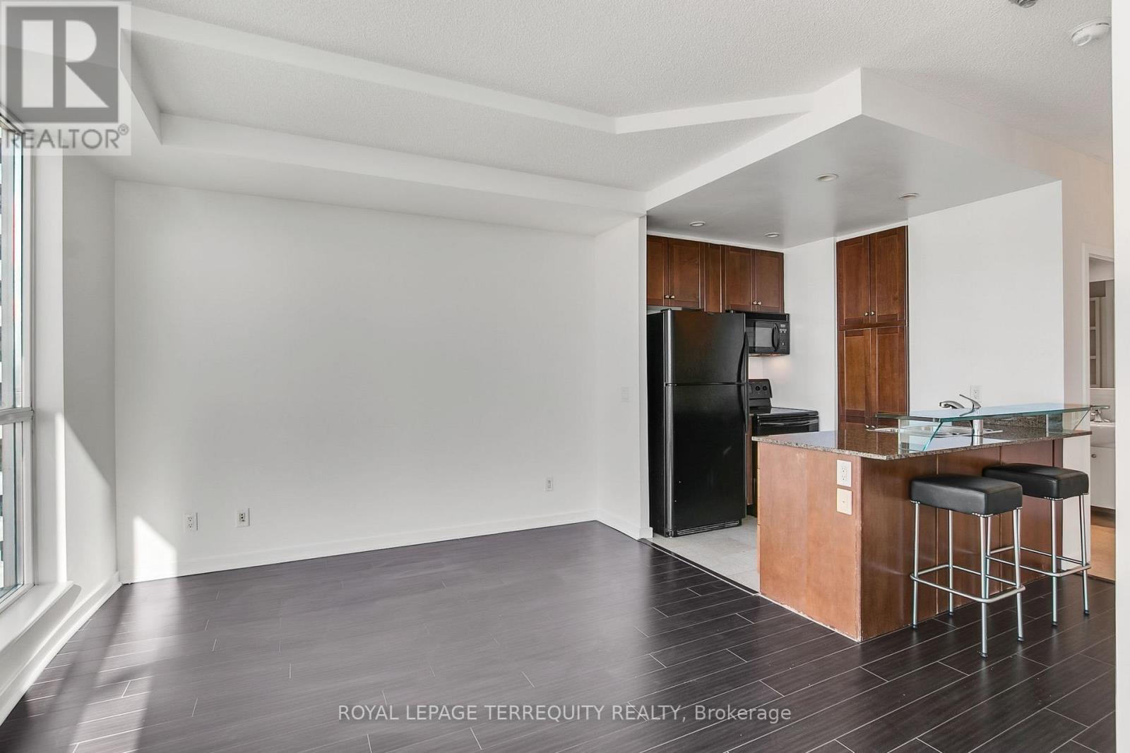 3613 - 8 York Street, Toronto, Ontario  M5J 2Y2 - Photo 14 - C12513262