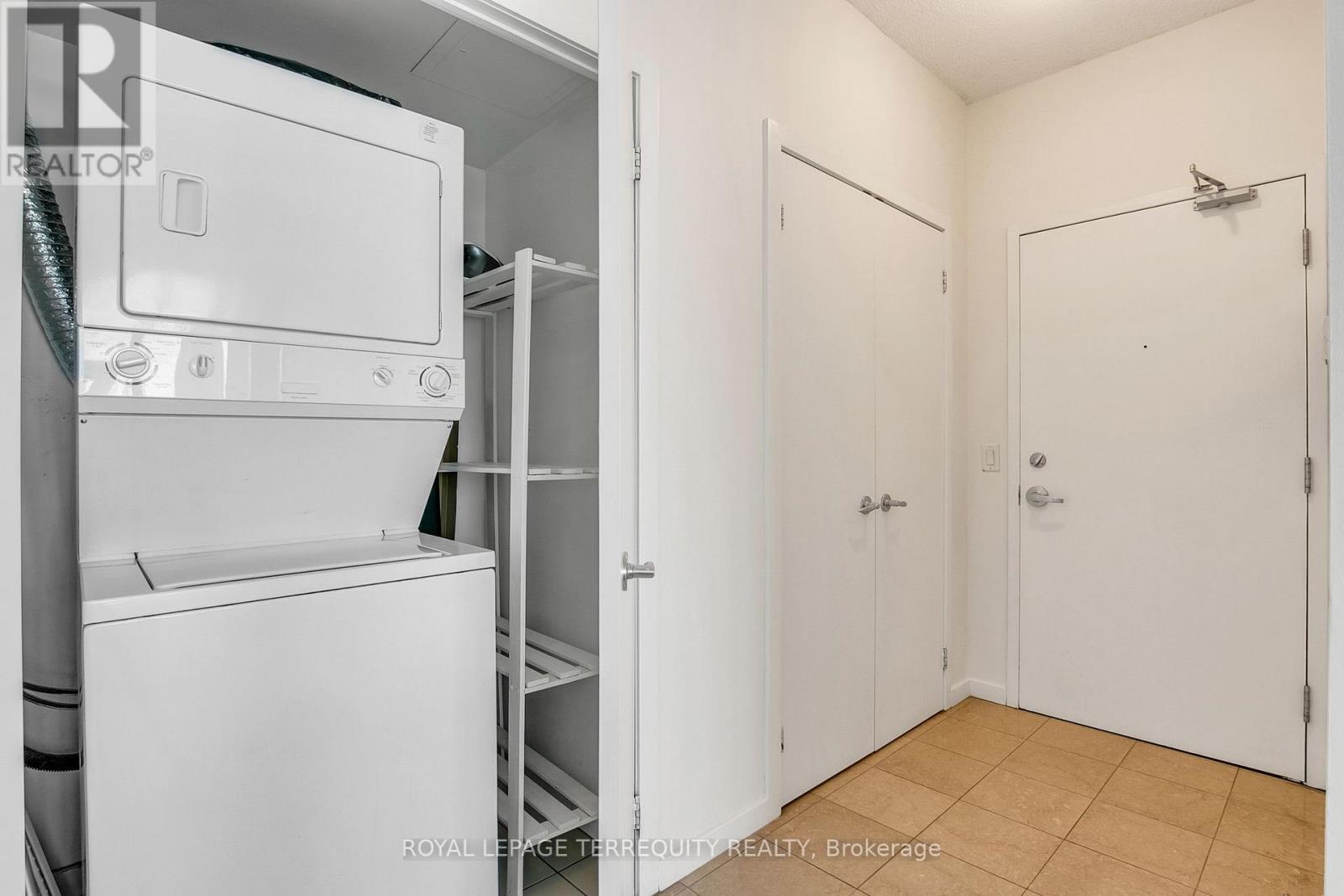 3613 - 8 York Street, Toronto, Ontario  M5J 2Y2 - Photo 25 - C12513262