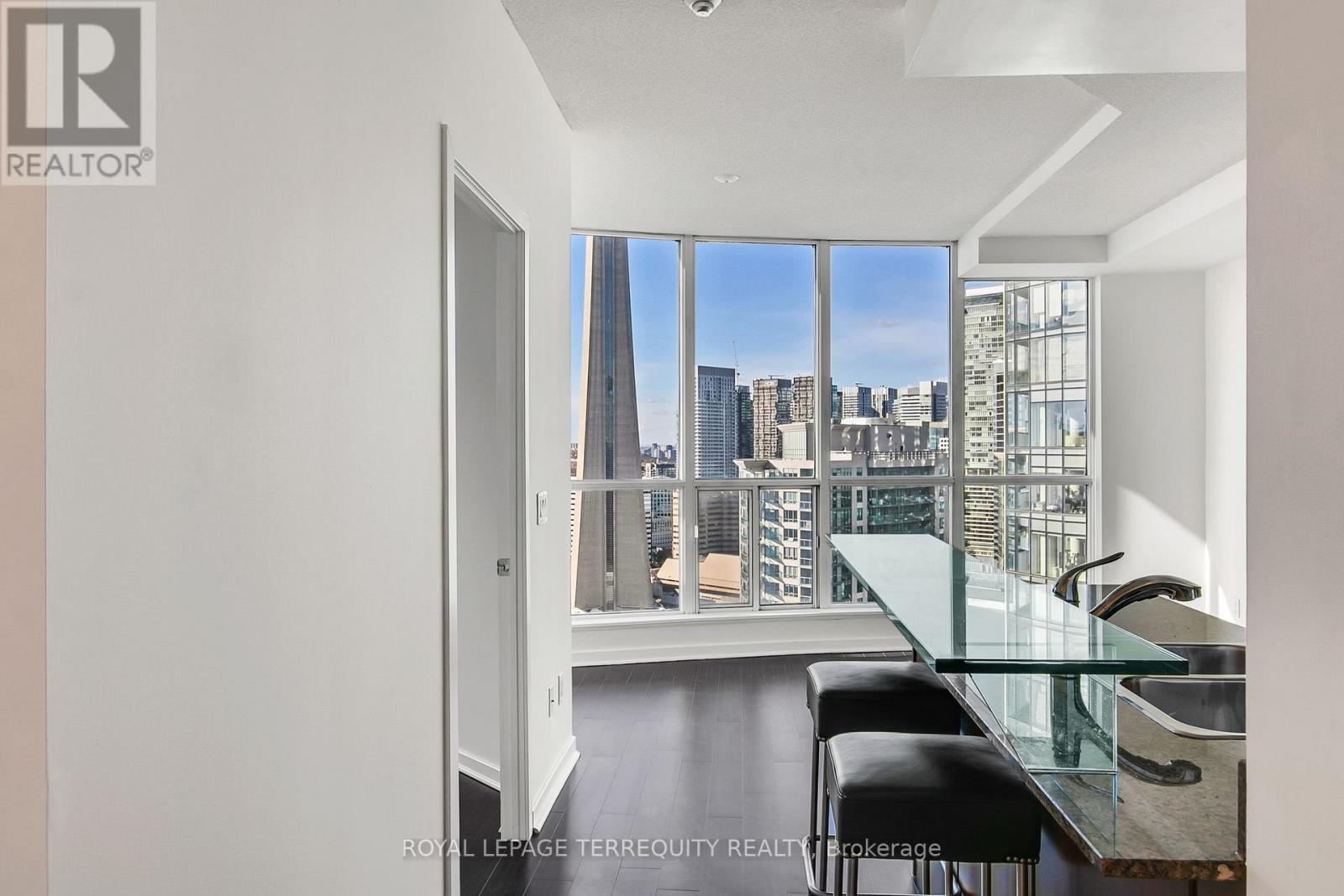 3613 - 8 York Street, Toronto, Ontario  M5J 2Y2 - Photo 8 - C12513262