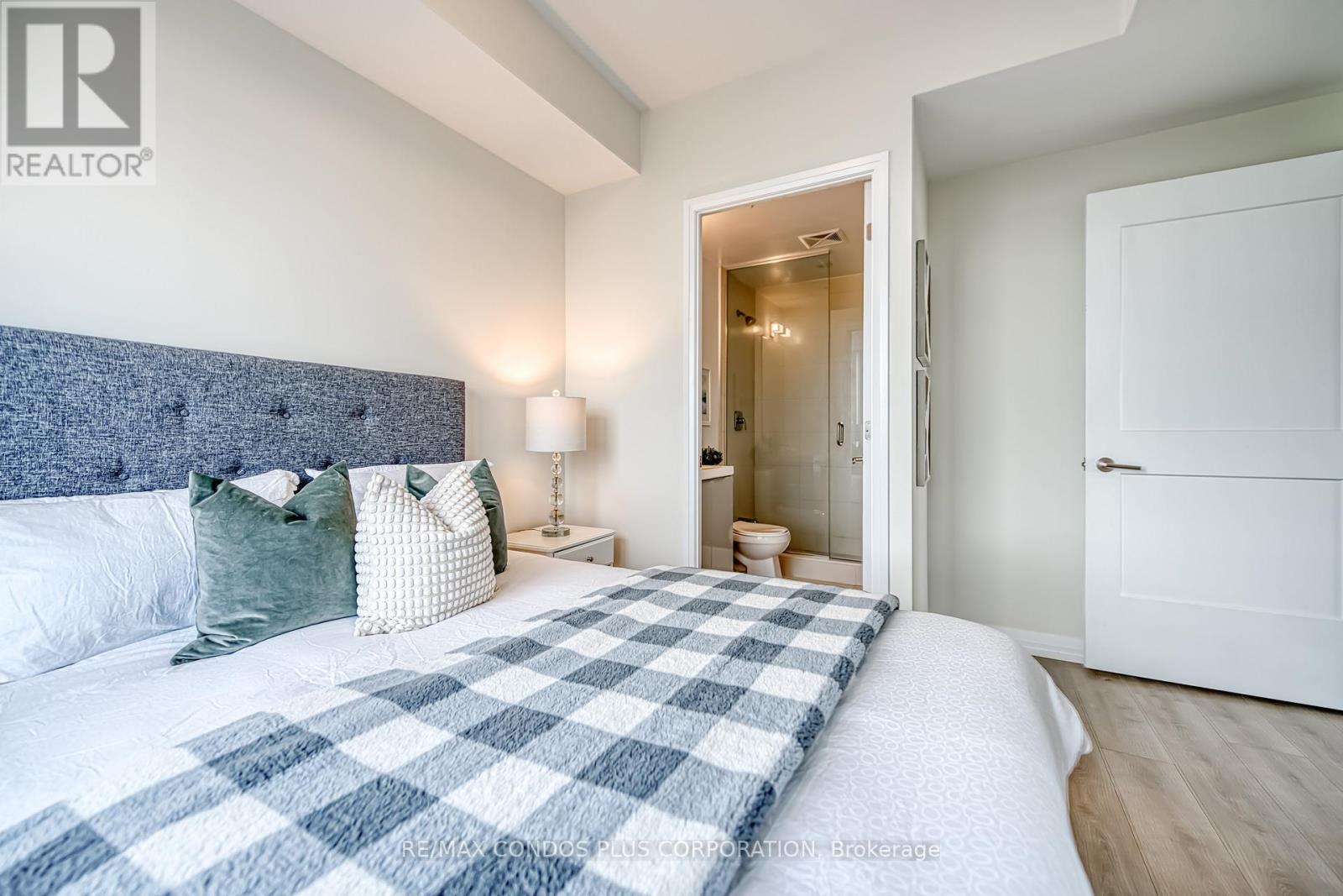 2007 - 25 Holly Street, Toronto, Ontario M4S 0E3 - Photo 16 - C12513284