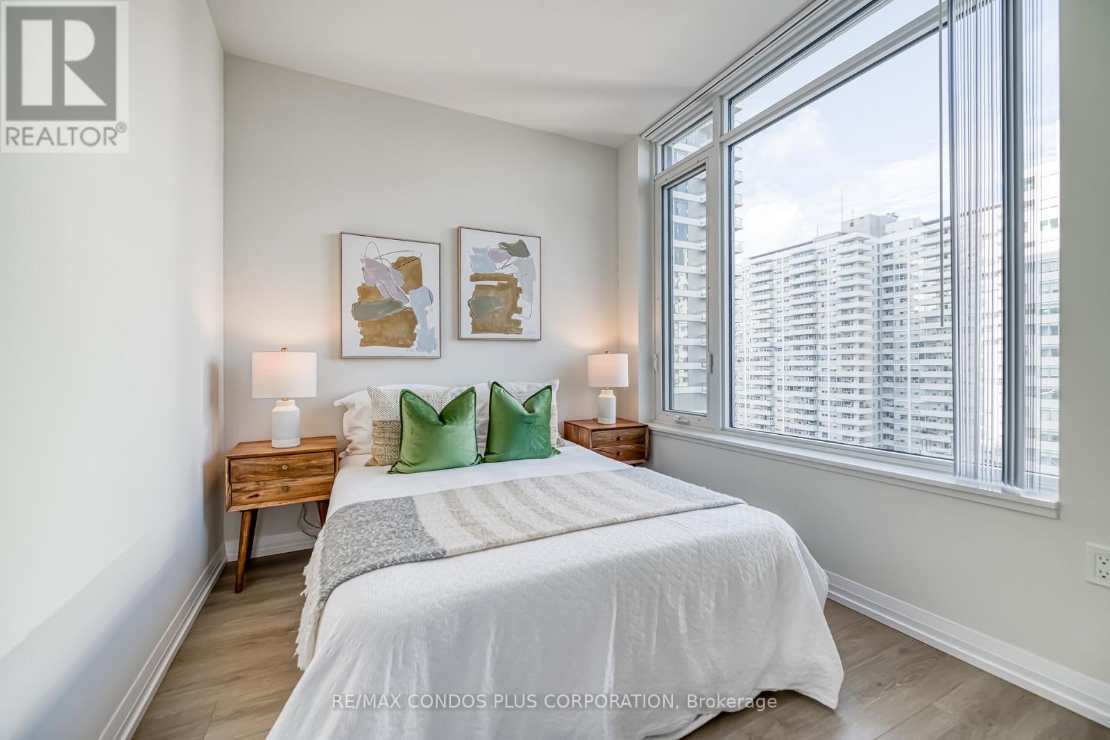 2007 - 25 Holly Street, Toronto, Ontario M4S 0E3 - Photo 19 - C12513284