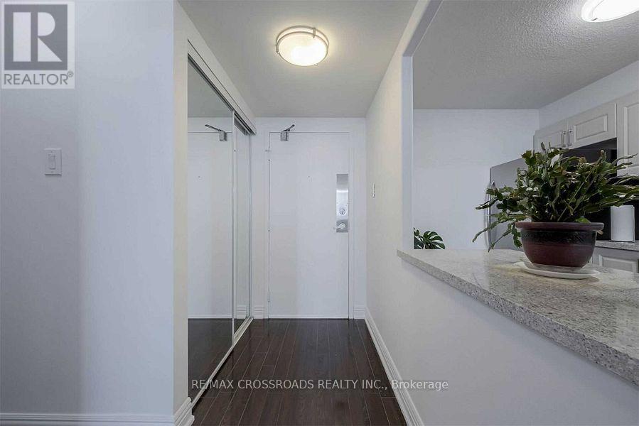 1109 - 45 Sunrise Avenue, Toronto, Ontario  M4A 2S3 - Photo 5 - C12513310