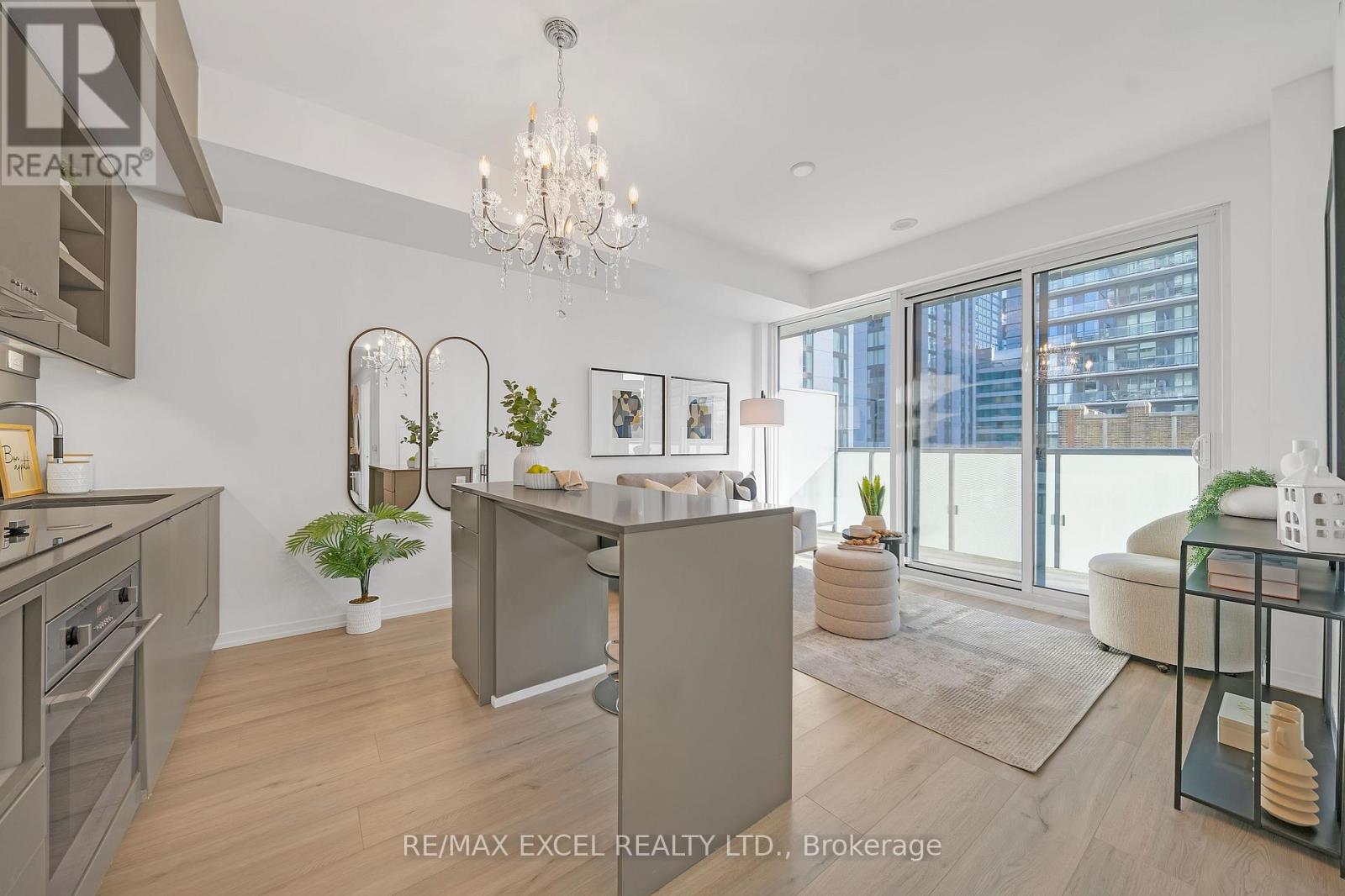 1508 - 101 Peter Street, Toronto, Ontario  M5V 0G6 - Photo 5 - C12513324