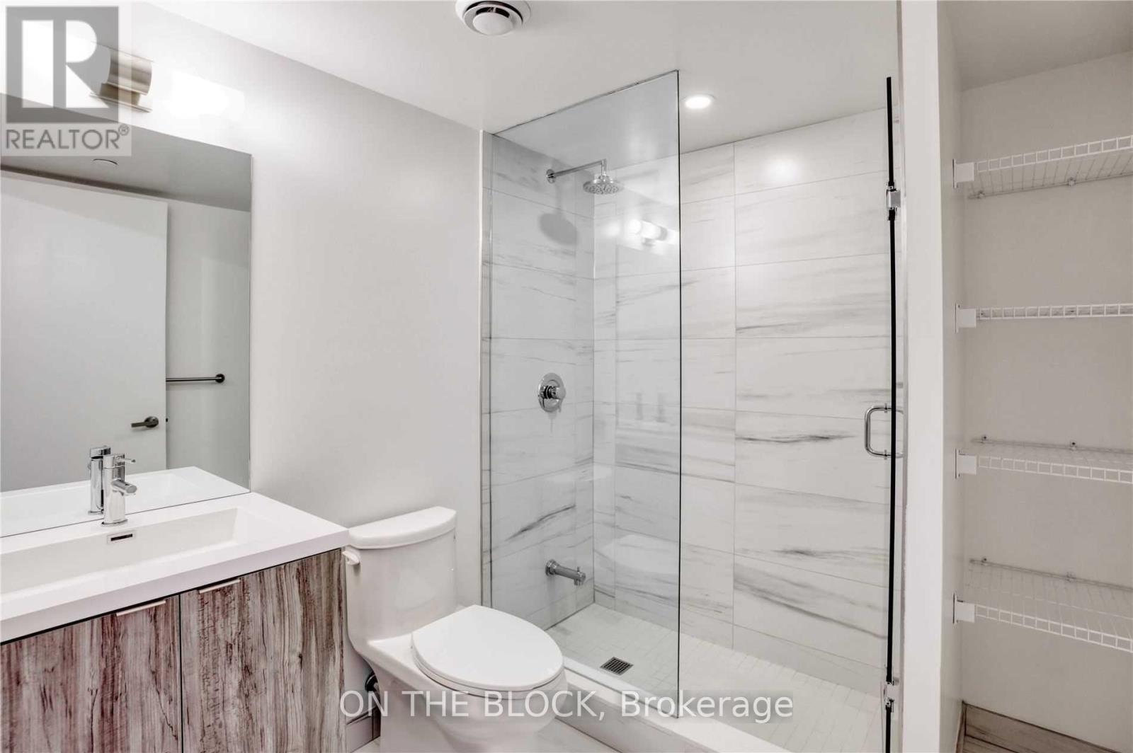 1501 - 138 Downes Street, Toronto, Ontario  M5E 0E4 - Photo 15 - C12513356
