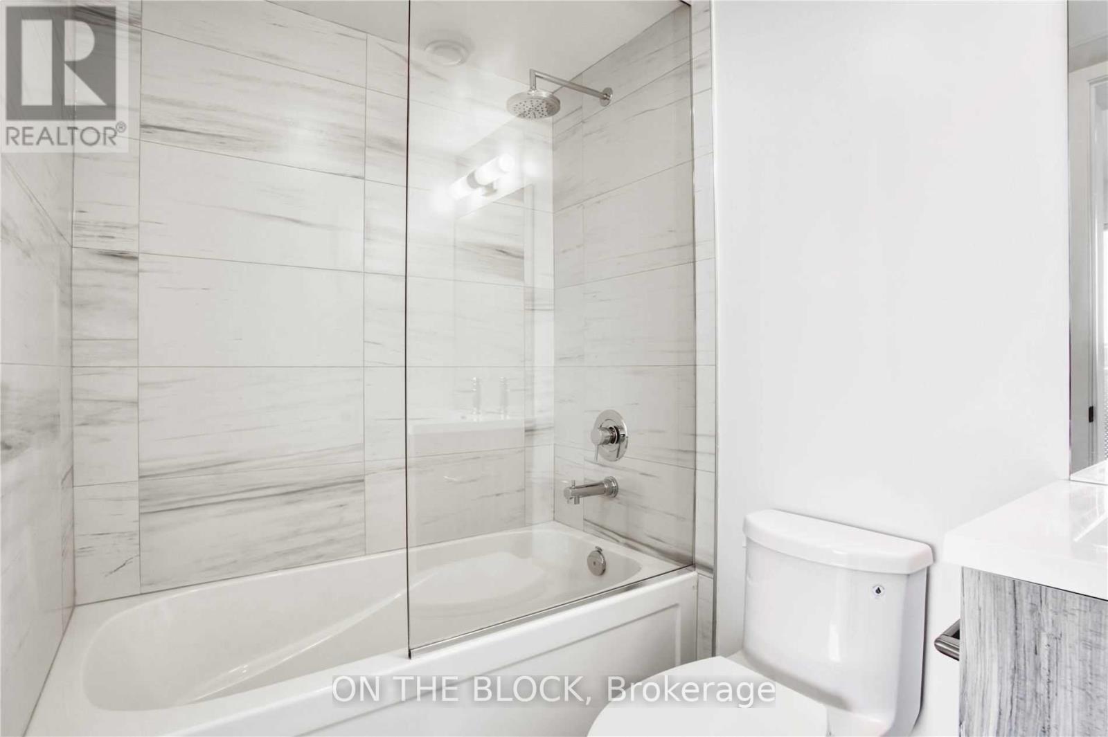 1501 - 138 Downes Street, Toronto, Ontario  M5E 0E4 - Photo 16 - C12513356