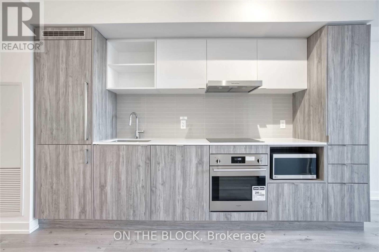 1501 - 138 Downes Street, Toronto, Ontario  M5E 0E4 - Photo 5 - C12513356