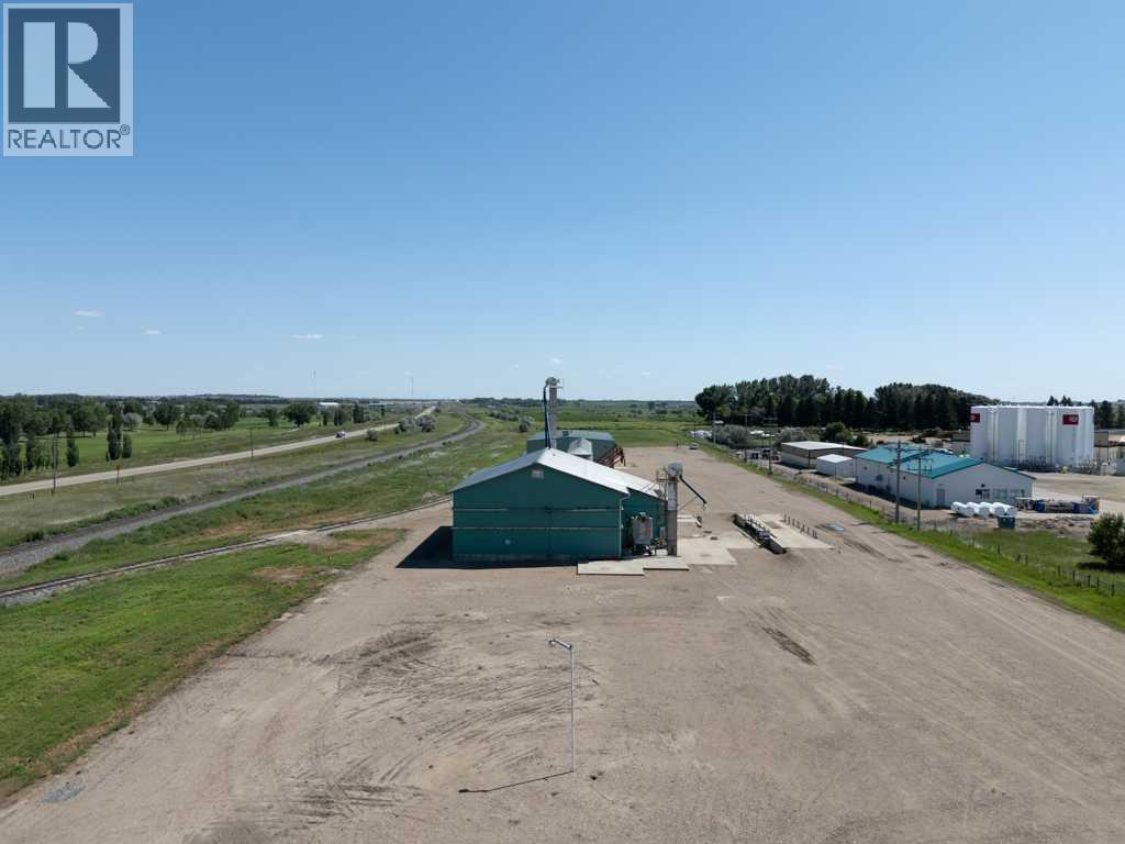 184075 7 Street E, Rural Newell, Alberta  T1R 1B4 - Photo 7 - A2258300