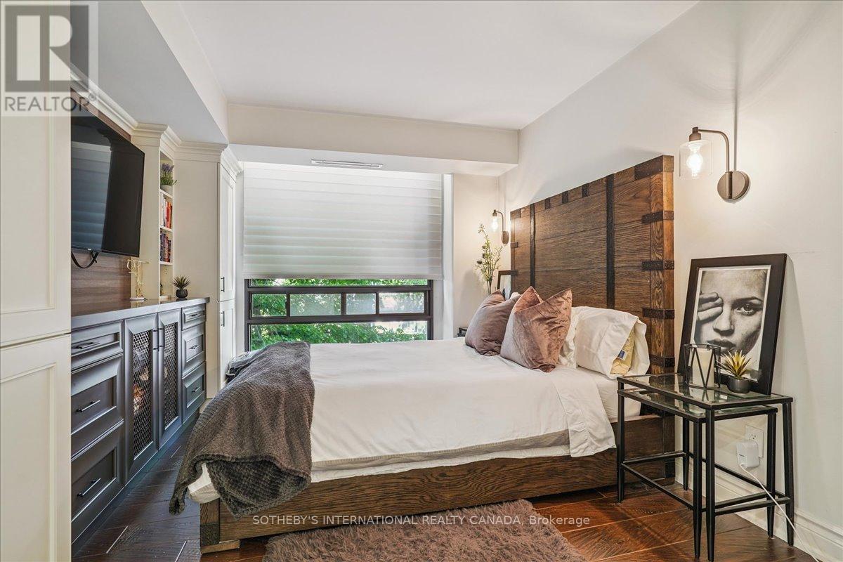 302 - 449 Walmer Road, Toronto, Ontario  M5P 2X9 - Photo 13 - C12313345