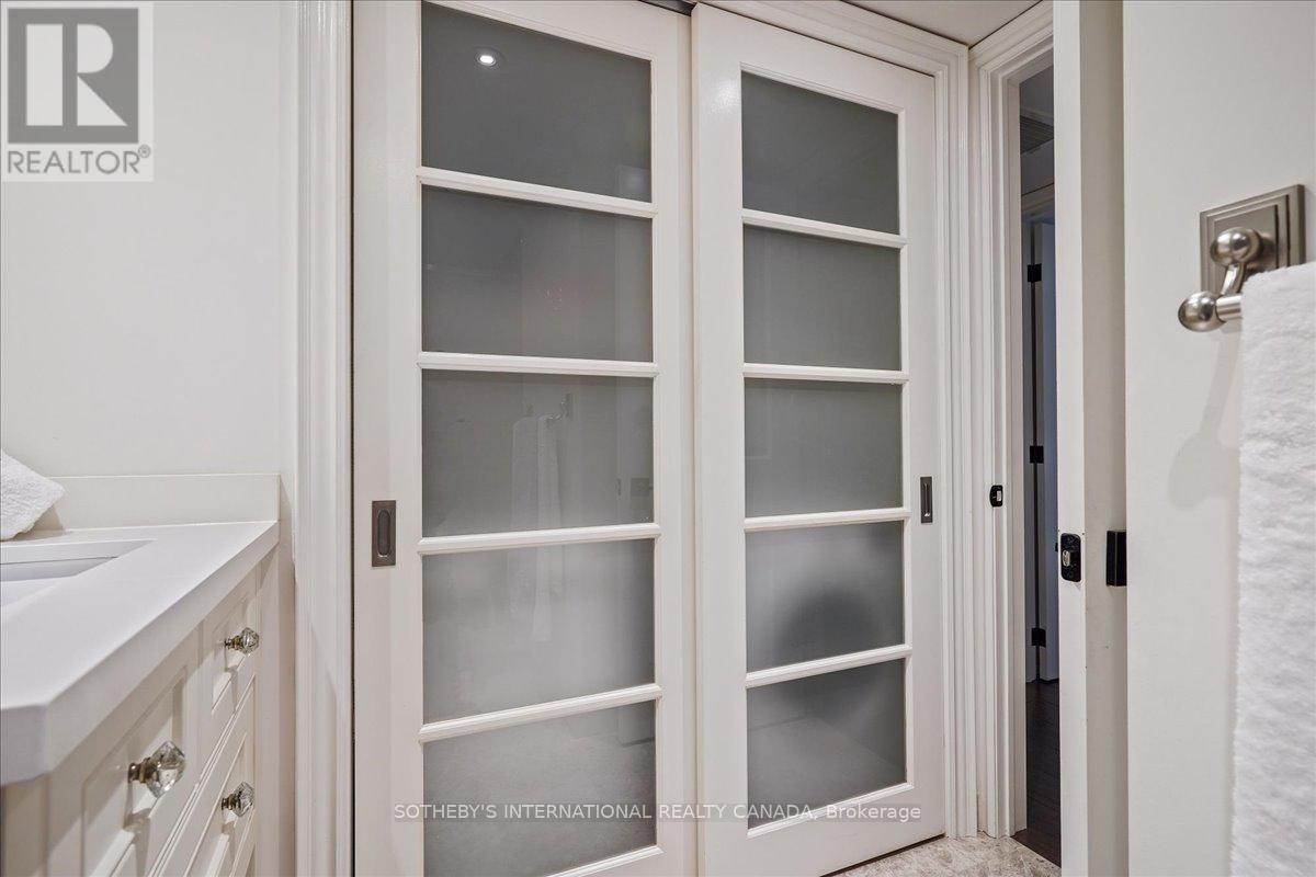 302 - 449 Walmer Road, Toronto, Ontario  M5P 2X9 - Photo 21 - C12313345